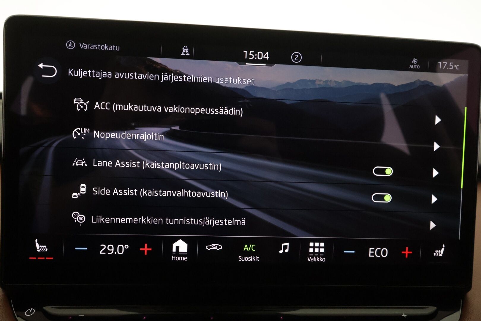 Skoda Enyaq 2021 60 "125 EDITION" iV - | ACC | ILP | Koukku | Matrix-LED | Muistipenkki | P.Kamera | Ratinlämmitys | Keyless | Apple&Android | Suomi-auto | Kahdet Renkaat |