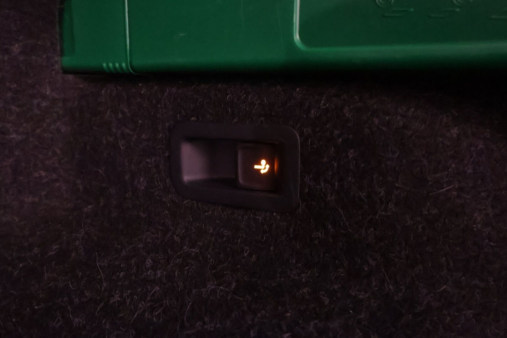 Skoda Enyaq 2021 60 "125 EDITION" iV - | ACC | ILP | Koukku | Matrix-LED | Muistipenkki | P.Kamera | Ratinlämmitys | Keyless | Apple&Android | Suomi-auto | Kahdet Renkaat |