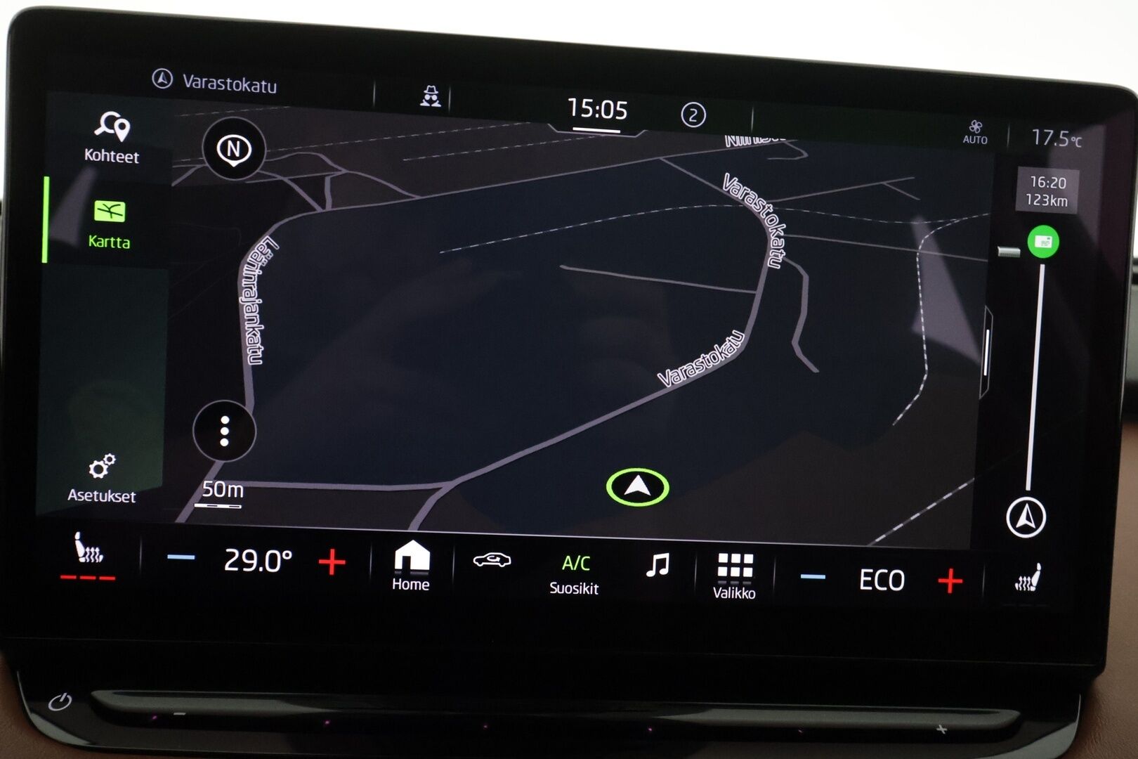 Skoda Enyaq 2021 60 "125 EDITION" iV - | ACC | ILP | Koukku | Matrix-LED | Muistipenkki | P.Kamera | Ratinlämmitys | Keyless | Apple&Android | Suomi-auto | Kahdet Renkaat |