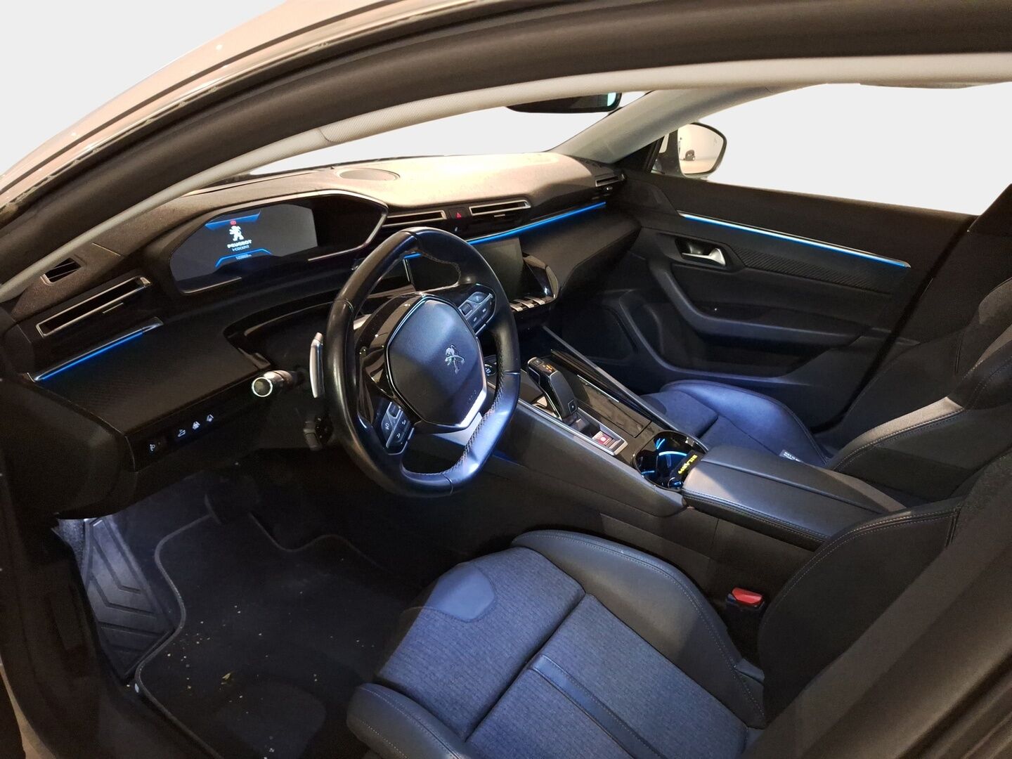 Peugeot 508 2021 Allure Pack PureTech 180 EAT8-automaatti *ACC / Digimittari / BLIS / Navi / 360° / AGR Sporttipenkit* - Merkkihuollettu! / Kattavat varusteet / ALV