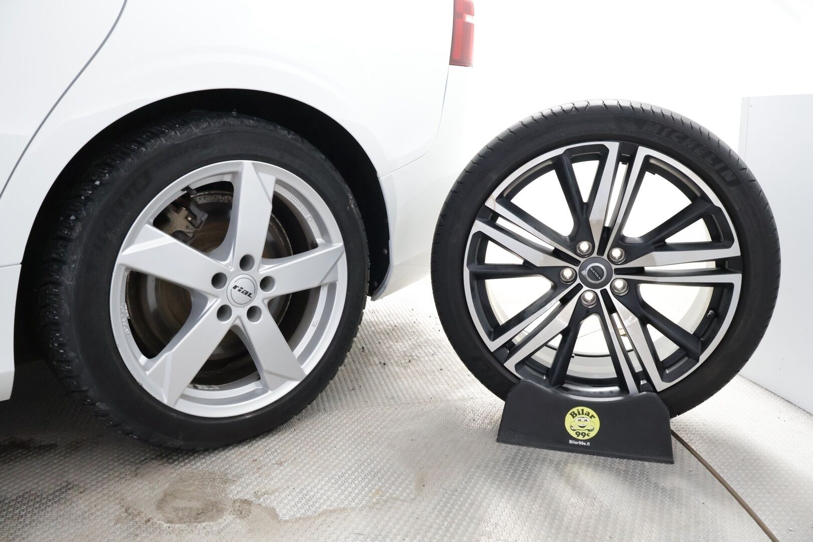 Volvo V60 2021 T6 TwE AWD Business R-Design aut * Webasto / Adapt.Vakkari / Peruutuskamera / Koukku / Full LED / Nahka-Alcantara / Muistipenkki - Suomiauto / Merkkihuollot / R-Design / Upea / Juuri tullut Tampereelle! - HULLUT AVAJAISHULINAT KORKOTARJOUS 3,29 %