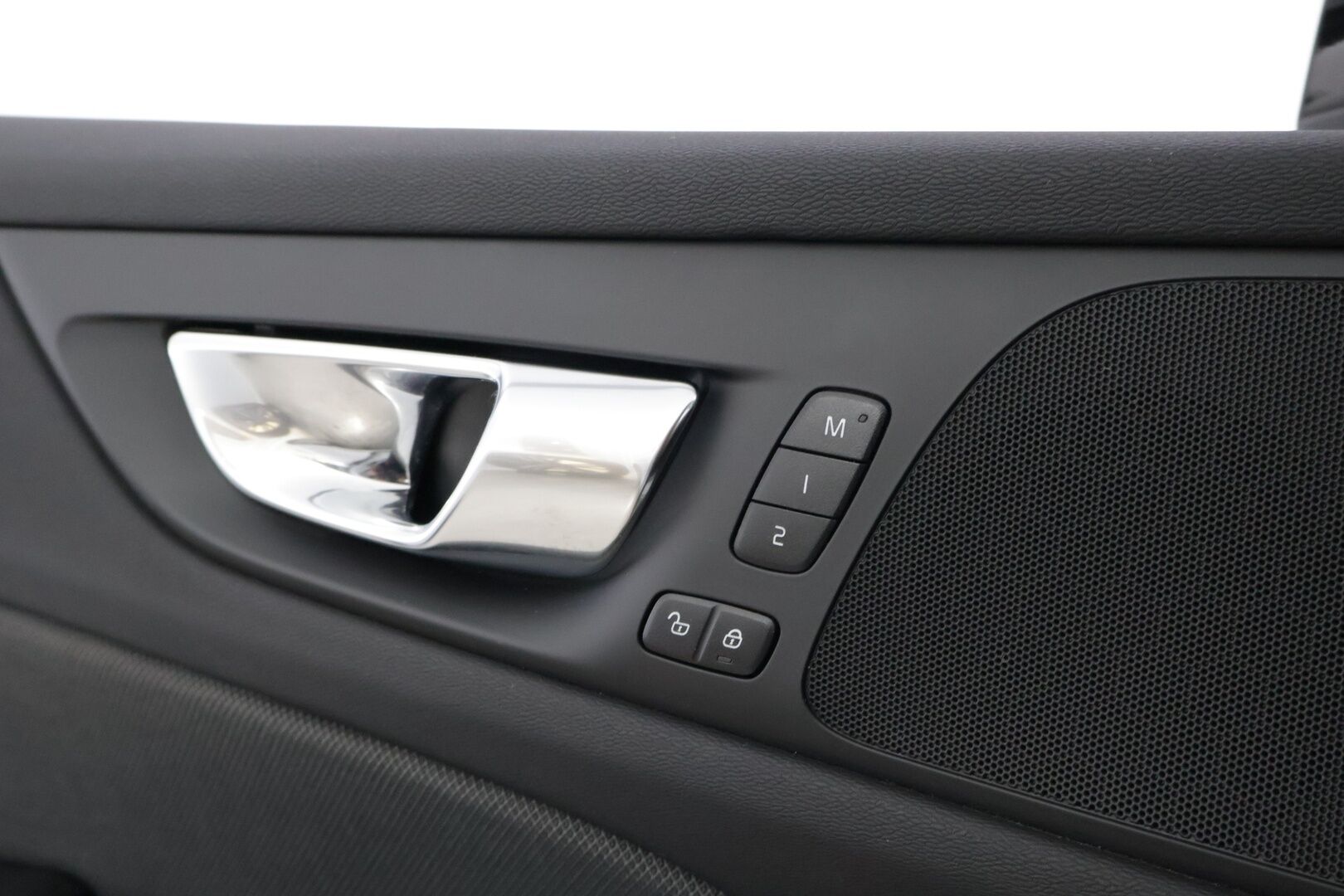 Volvo V60 2021 T6 TwE AWD Business R-Design aut * Webasto / Adapt.Vakkari / Peruutuskamera / Koukku / Full LED / Nahka-Alcantara / Muistipenkki - Suomiauto / Merkkihuollot / ALV / Upea / Juuri tullut Tampereelle!