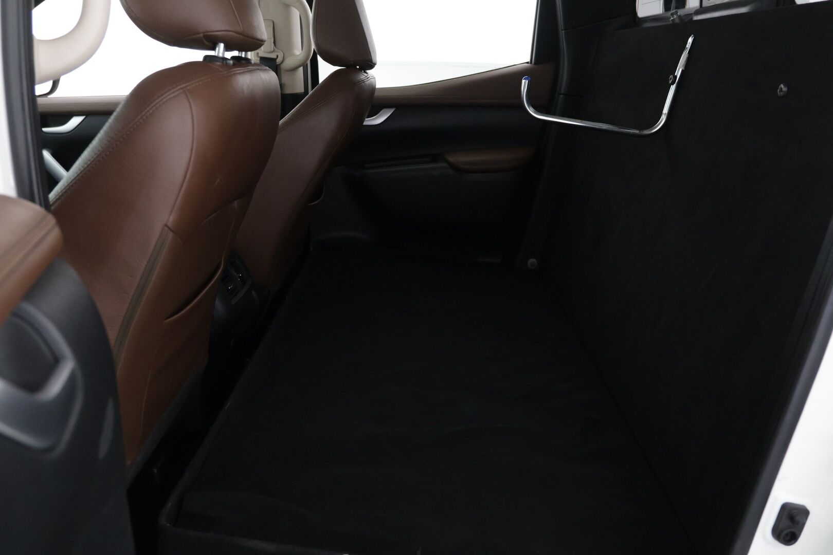 Mercedes-Benz X 2018 250 d 4Matic 3,25/32 A 2H Power - | P-Kamera | LED High Perf. | Ruskeat nahat | Vetokoukku | LED-lisävalo | Suomi-Auto | 3500kg Vetokyky