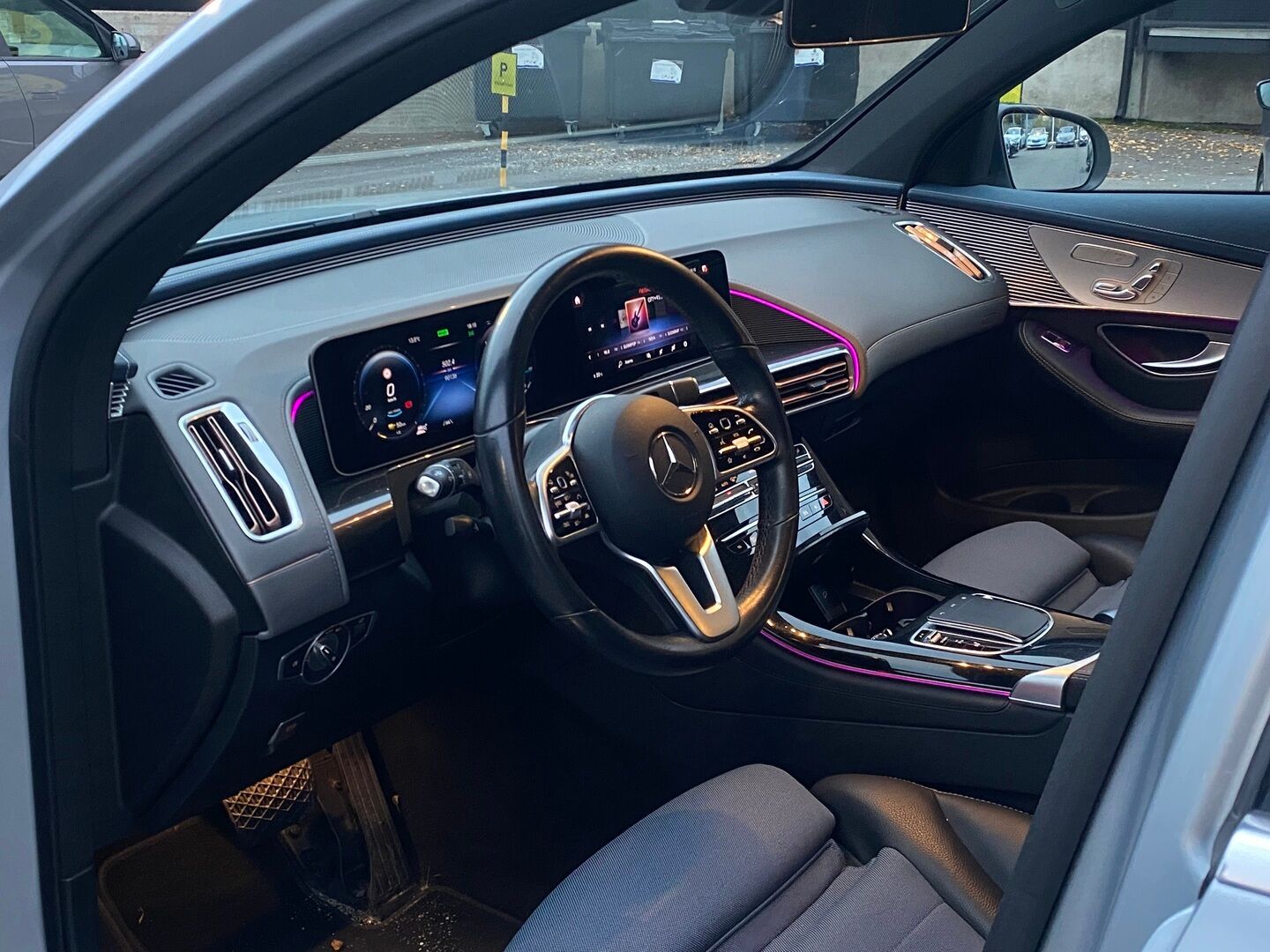 Mercedes-Benz EQC 2020 400 4Matic - | DTR+Q | Muistipenkit | 360-Kamera | Vetokoukku | Multibeam | 2x Renkaat ja vanteet | Sähkökontti | TULOSSA |