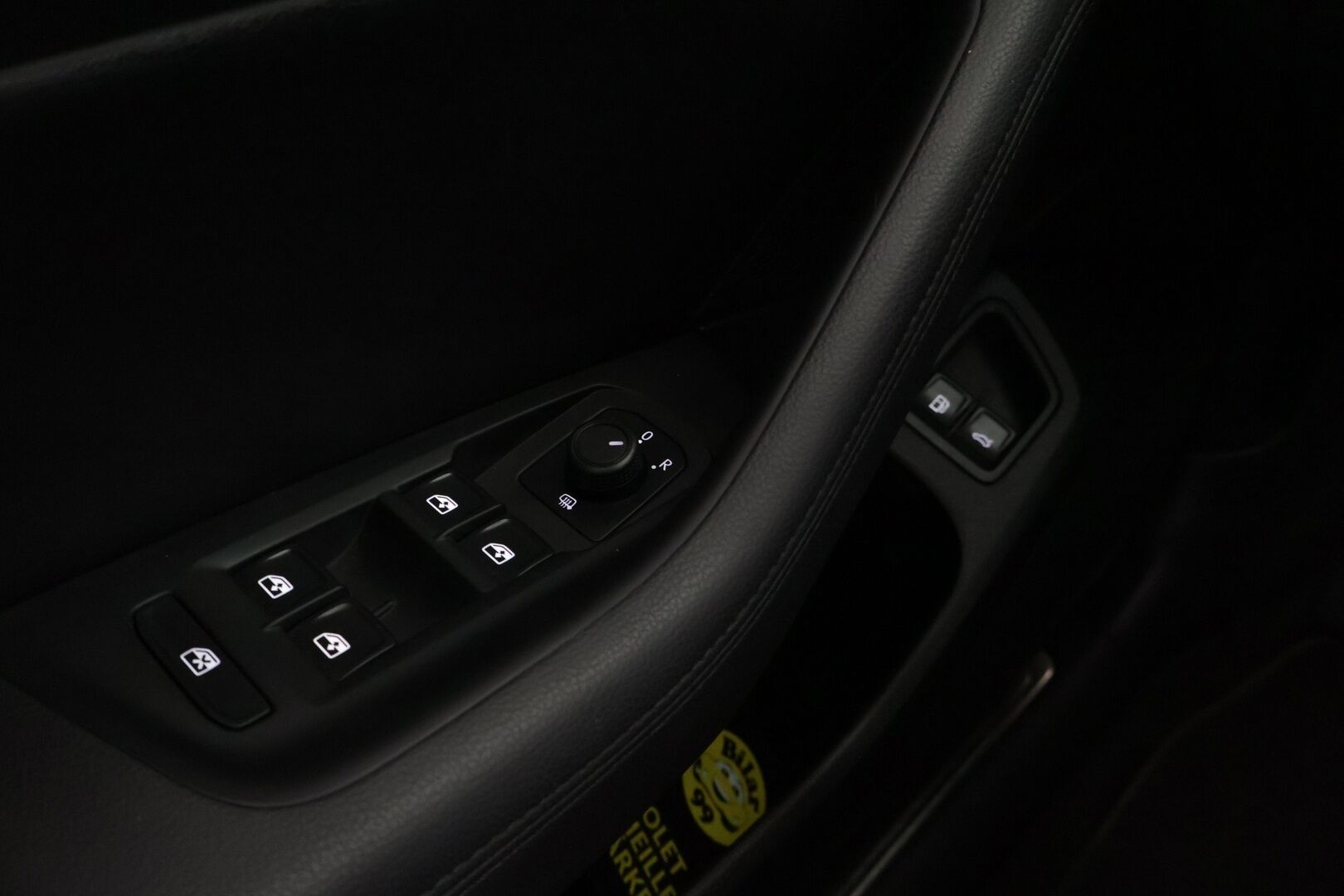 Volkswagen Passat 2018 GTE Plug-In Hybrid (218 hv) * Digimittaristo / ACC / P.Kamera / Vetokoukku / KeylessGo / CarPlay* - *Käytännöllinen / Tilava / Perheauto* - HULLUT JOULUT KORKOTARJOUS 2,49% 