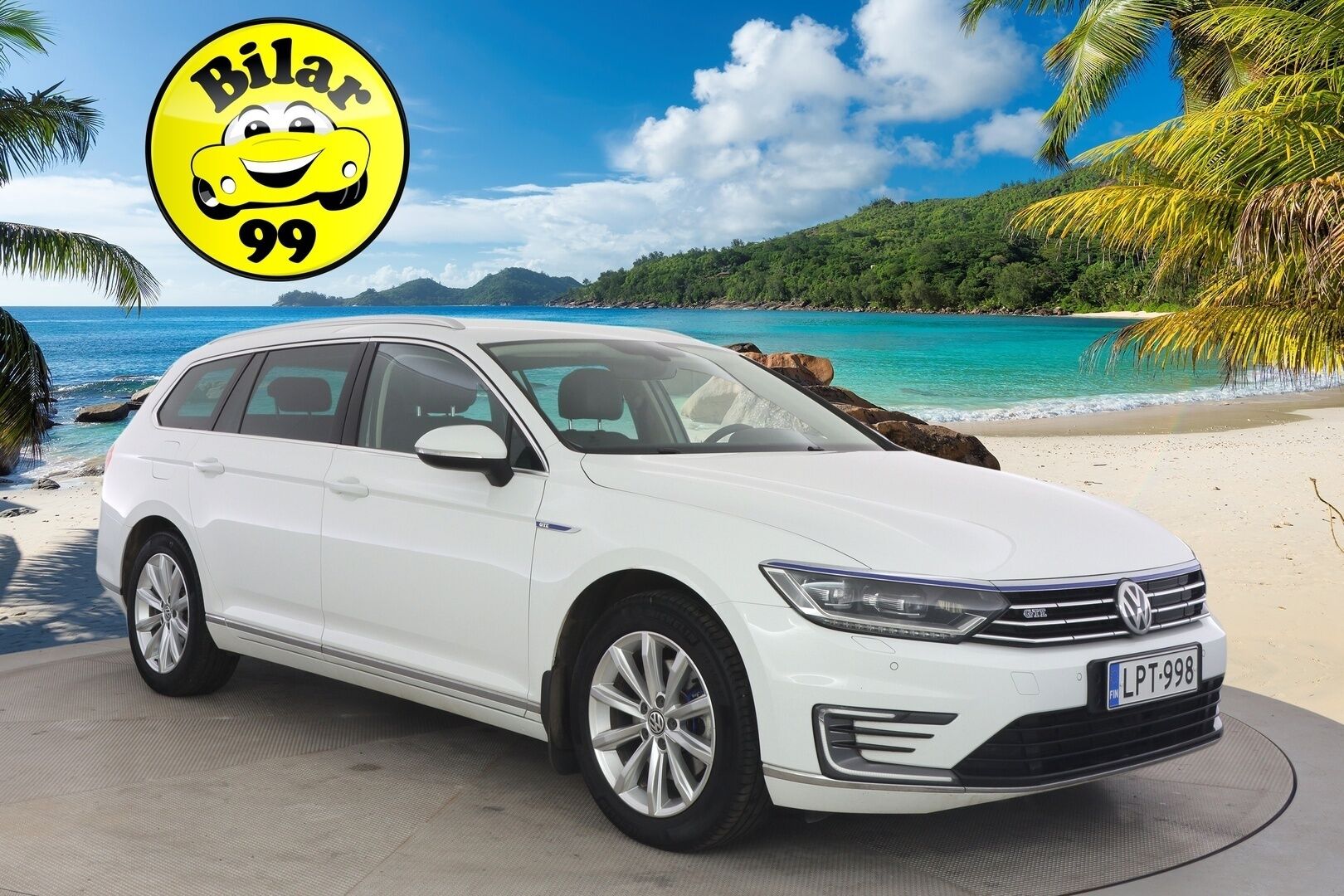 Volkswagen Passat 2018 GTE Plug-In Hybrid (218 hv) * Digimittaristo / ACC / P.Kamera / Vetokoukku / KeylessGo / CarPlay* - *Käytännöllinen / Tilava / Perheauto* - HULLUT JOULUT KORKOTARJOUS 2,49% 