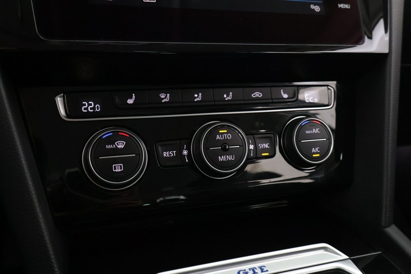 Volkswagen Passat 2018 GTE Plug-In Hybrid (218 hv) * Digimittaristo / ACC / P.Kamera / Vetokoukku / KeylessGo / CarPlay* - *Käytännöllinen / Tilava / Perheauto* - HULLUT JOULUT KORKOTARJOUS 2,49% 