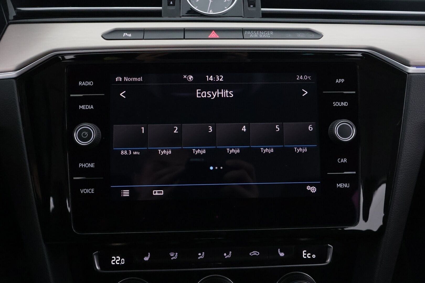 Volkswagen Passat 2018 GTE Plug-In Hybrid (218 hv) * Digimittaristo / ACC / P.Kamera / Vetokoukku / KeylessGo / CarPlay* - *Käytännöllinen / Tilava / Perheauto*