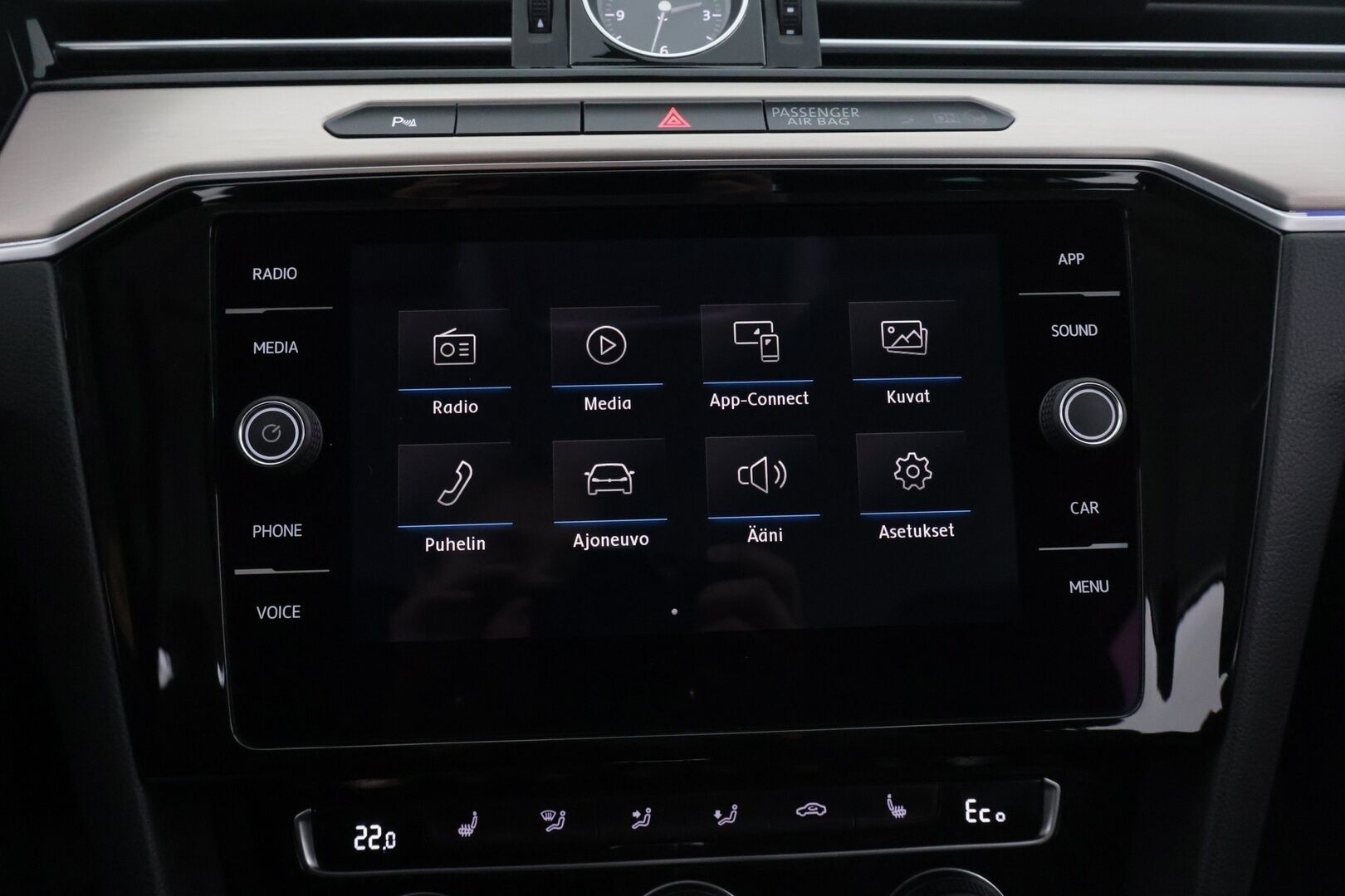 Volkswagen Passat 2018 GTE Plug-In Hybrid (218 hv) * Digimittaristo / ACC / P.Kamera / Vetokoukku / KeylessGo / CarPlay* - *Käytännöllinen / Tilava / Perheauto*