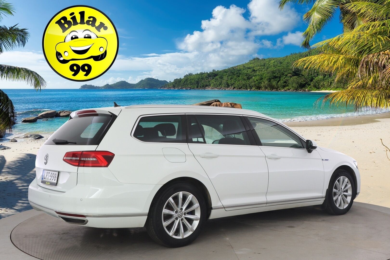 Volkswagen Passat 2018 GTE Plug-In Hybrid (218 hv) * Digimittaristo / ACC / P.Kamera / Vetokoukku / KeylessGo / CarPlay* - *Käytännöllinen / Tilava / Perheauto*