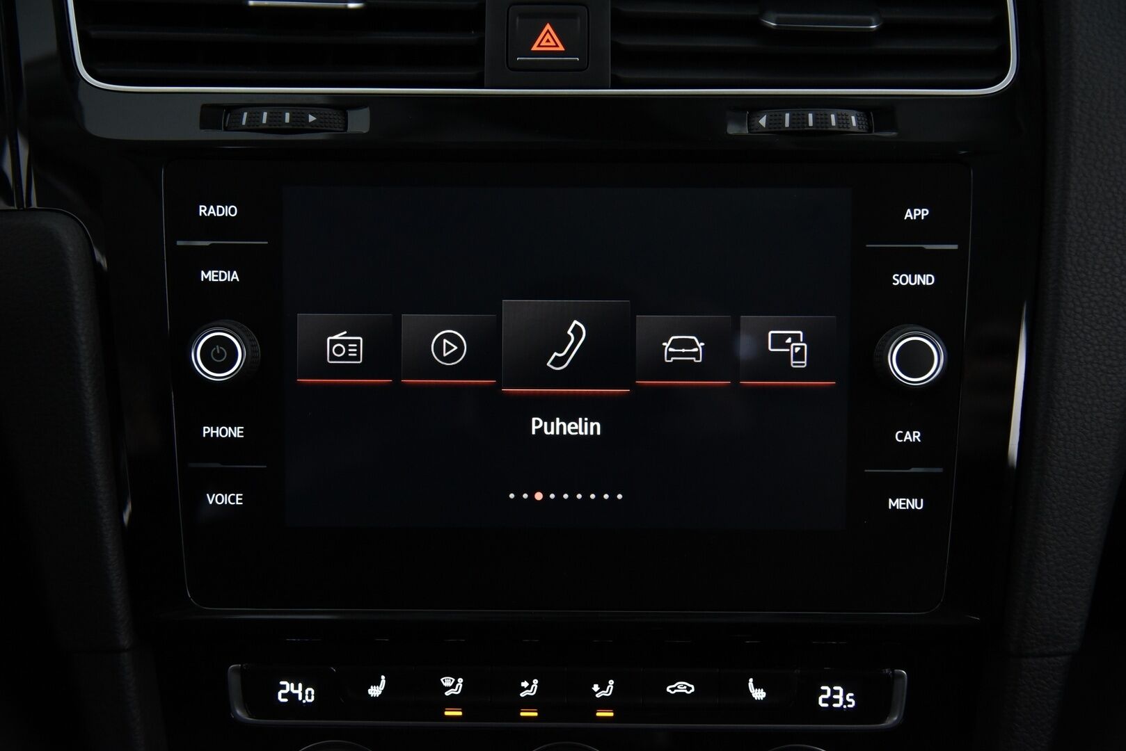 Volkswagen Golf 2018 Variant Highline 1,5 TSI EVO 96 kW * Adapt. vakkari / P.tutkat / AppConnect / Ambient Light * - LED / Jakohihna tehty! / Kangas-alcantara - HULLUT AVAJAISHULINAT KORKOTARJOUS 3,29 %