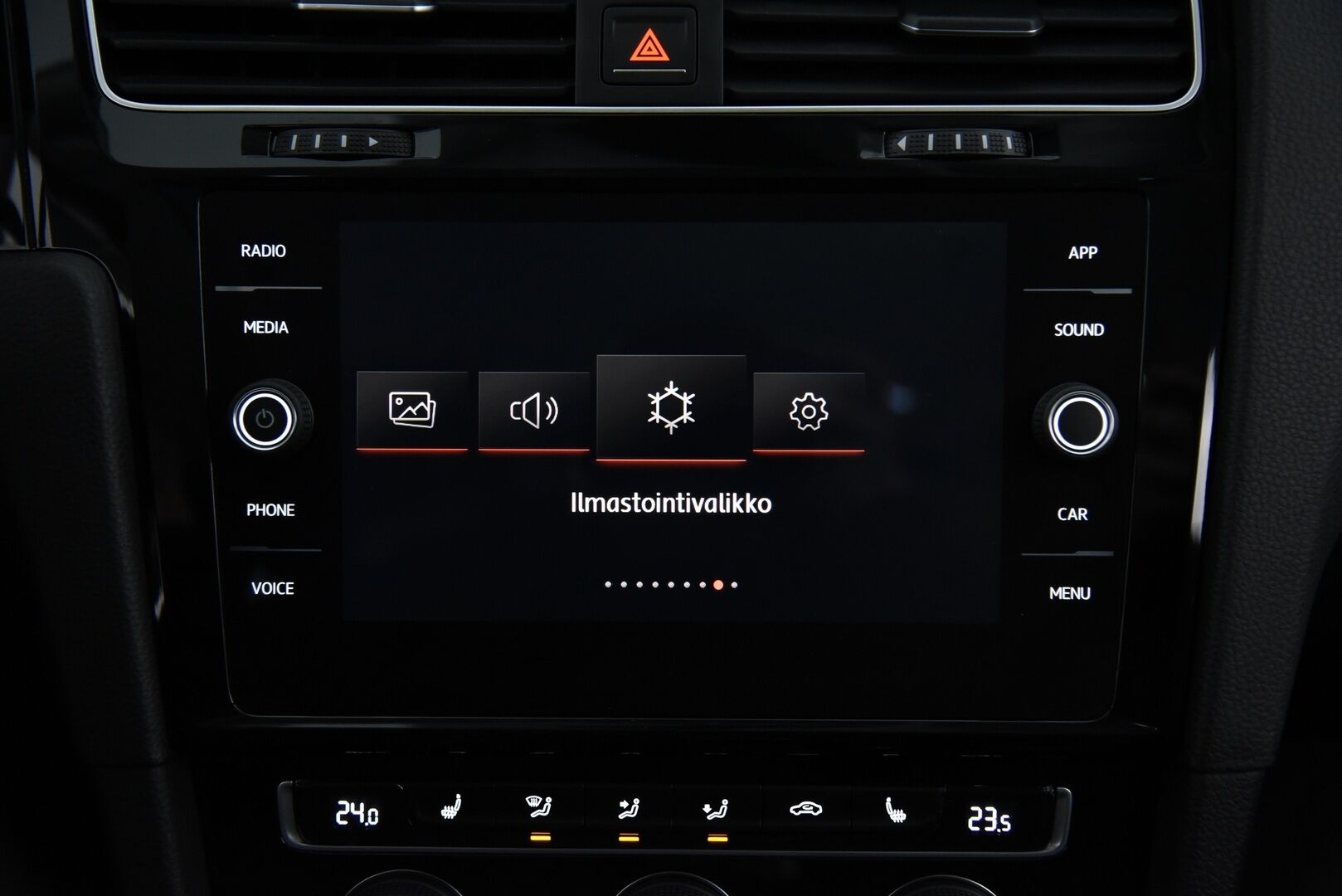 Volkswagen Golf 2018 Variant 1.5 TSI Highline / Adapt. vakkari / P.tutkat / AppConnect / Ambient Light - Jakohihna tehty! / Kangas-alcantara 