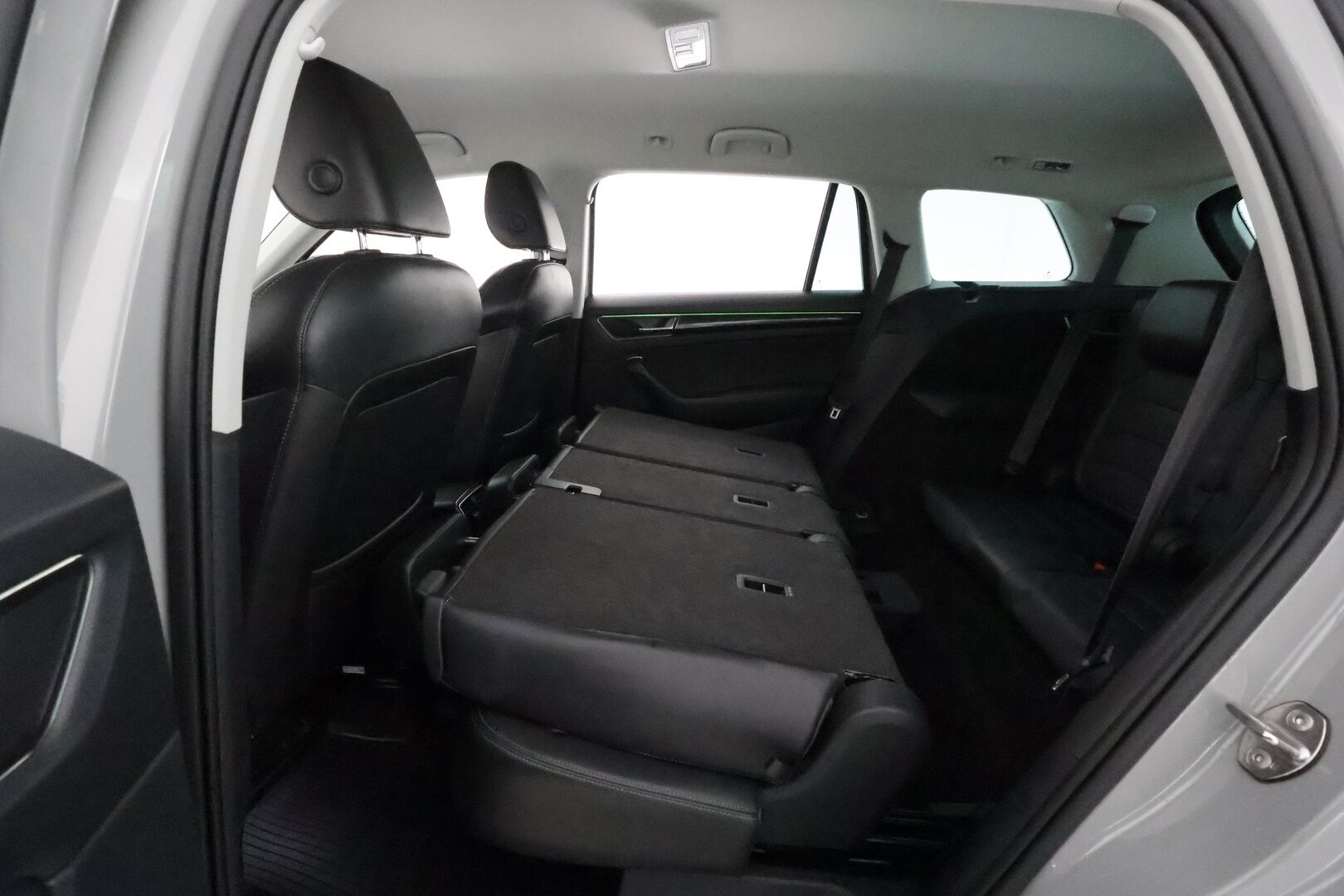 Skoda Kodiaq 2019 2,0 TDI 190 4x4 BusinessLine DSG **Canton / Webasto / Adapt.vakkari / Koukku / P.kamera / Nahkasisusta / Apple&Android**