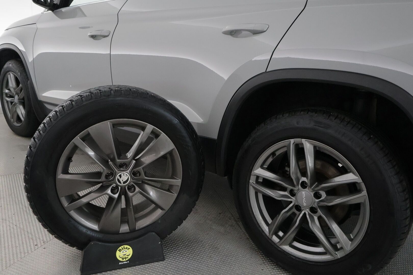 Skoda Kodiaq 2019 2,0 TDI 190 4x4 BusinessLine DSG **Canton / Webasto / Adapt.vakkari / Koukku / P.kamera / Nahkasisusta / Apple&Android**
