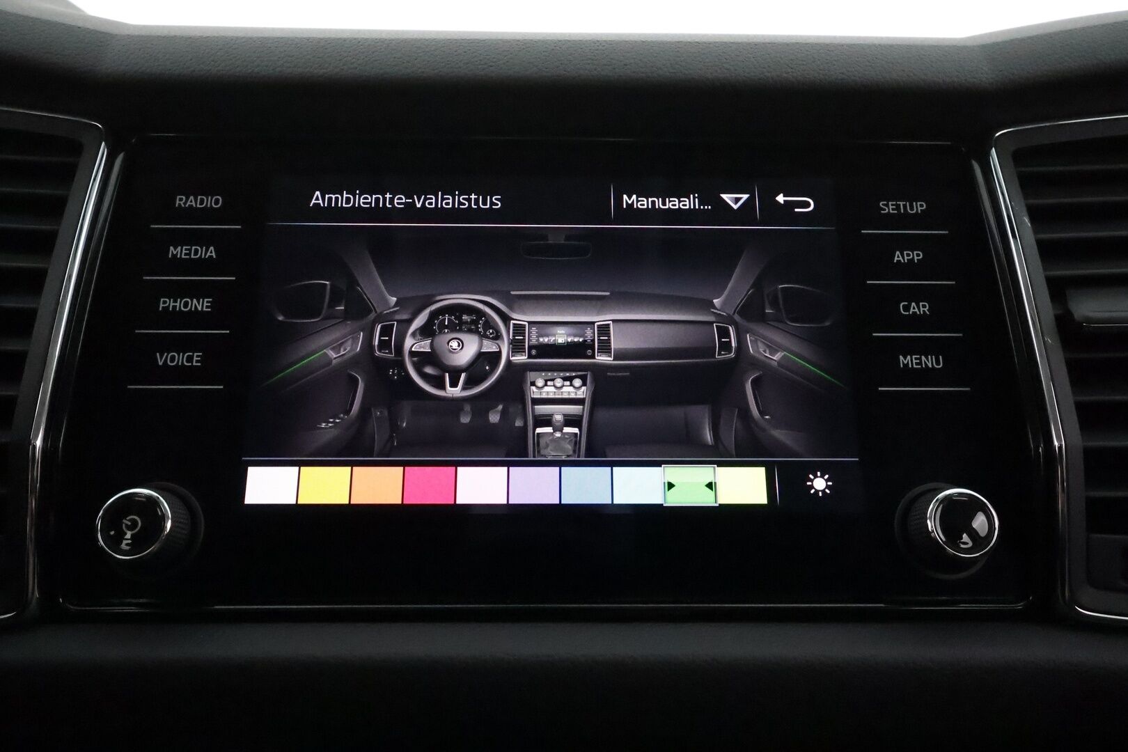 Skoda Kodiaq 2019 2,0 TDI 190 4x4 BusinessLine DSG **Canton / Webasto / Adapt.vakkari / Koukku / P.kamera / Nahkasisusta / Apple&Android**