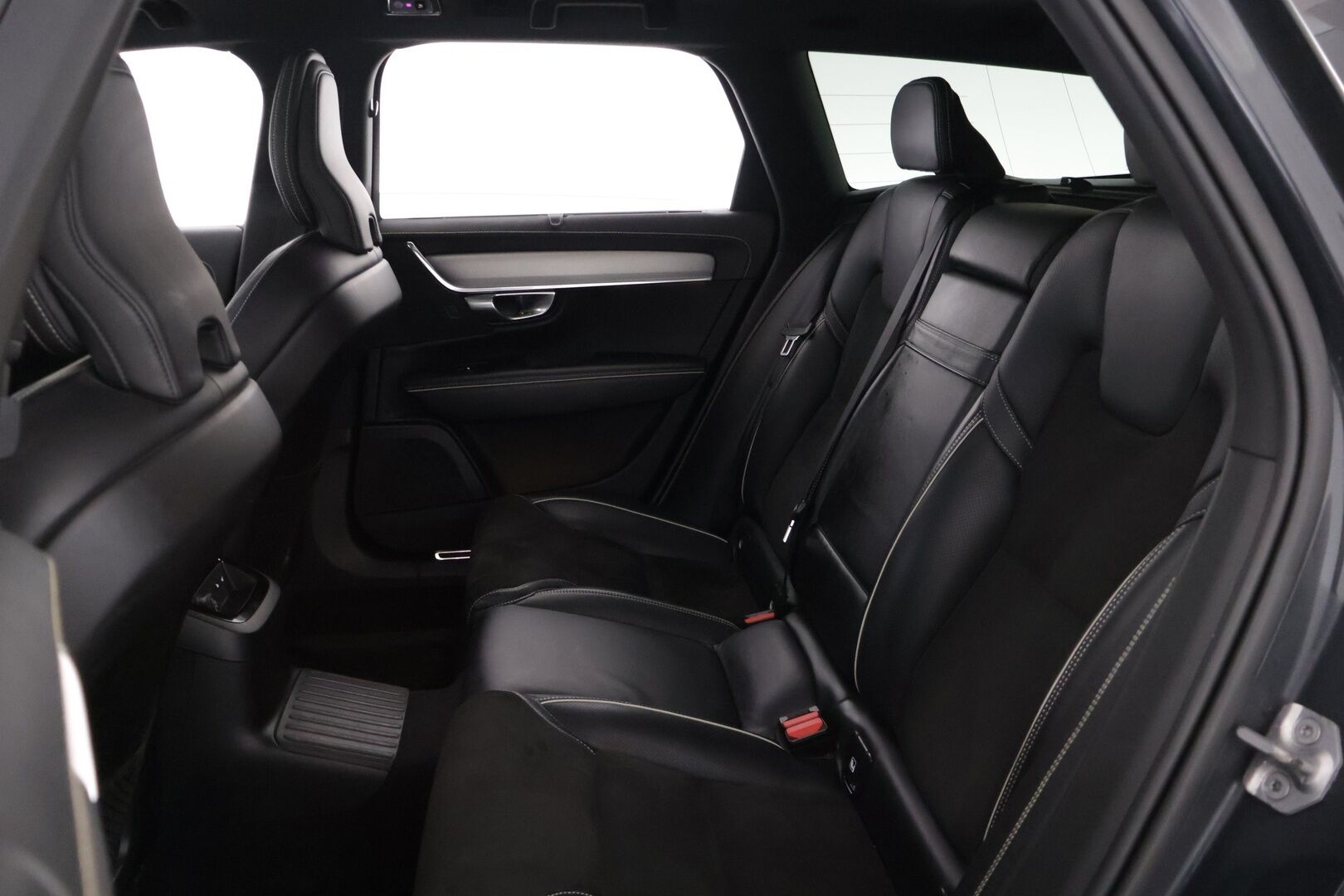 Volvo V90 2019 T8 AWD R-Design aut - Jakopää tehty | Webasto | ACC | HUD | Panorama | H&K | BLIS | 360-Kamera | NAVI | Muistipenkit | Ratinlämmitin | 2x Renkaat