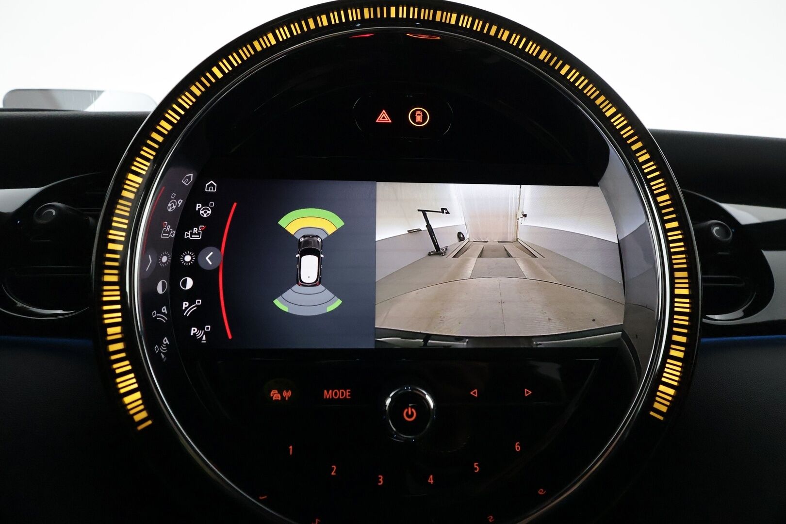 Mini JOHN COOPER WORKS 2022 A Experience - 3,99 % KORKOTARJOUS TÄHÄN AUTOON - 1-om. Suomi-auto / Facelift / HUD / Adapt. vakkari / Digimittaristo / ComfortAccess / P.kamera / AppleCarplay / Tulossa toimipisteeseen!