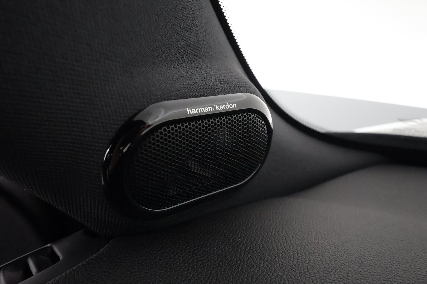 Mini JOHN COOPER WORKS 2022 A Experience - 3,99 % KORKOTARJOUS TÄHÄN AUTOON - 1-om. Suomi-auto / Facelift / HUD / Adapt. vakkari / Digimittaristo / ComfortAccess / P.kamera / AppleCarplay / Tulossa toimipisteeseen!