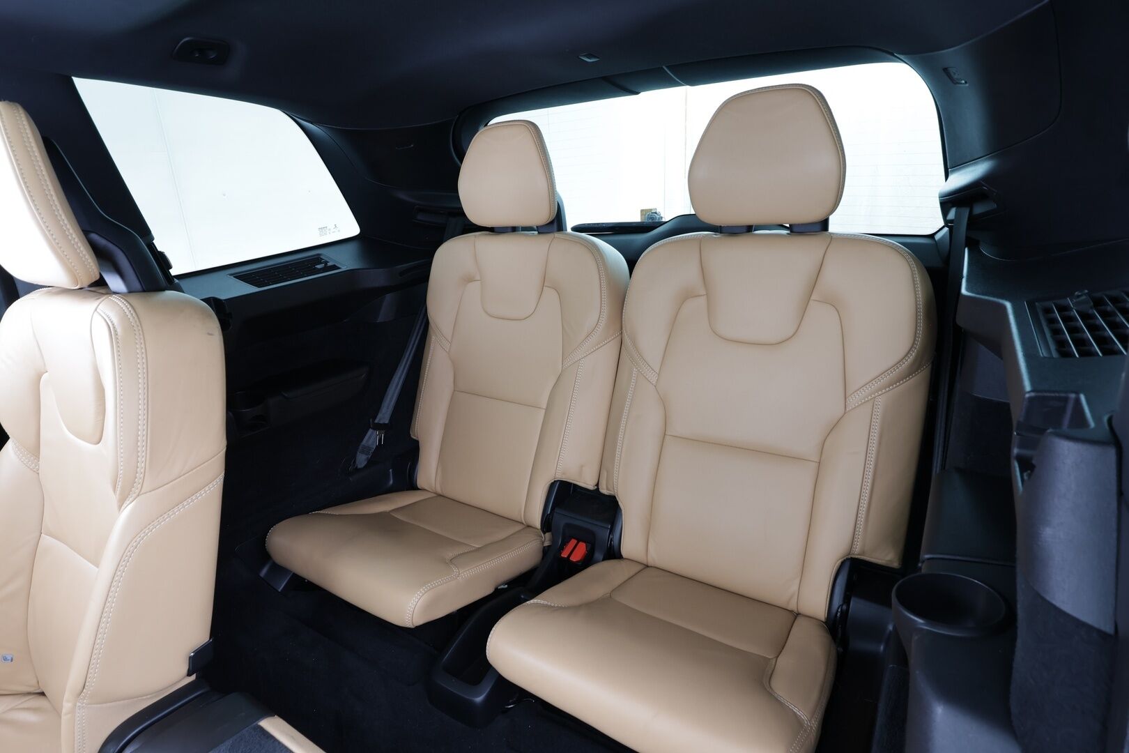 Volvo XC90 2019 T8 TwE AWD Inscription aut - | Pilot assist | Webasto | Koukku | Full-LED | Muistipenkit | Panorama | High Performance audio | Sporttinahat | P.Kamera | Kahdet Renkaat |