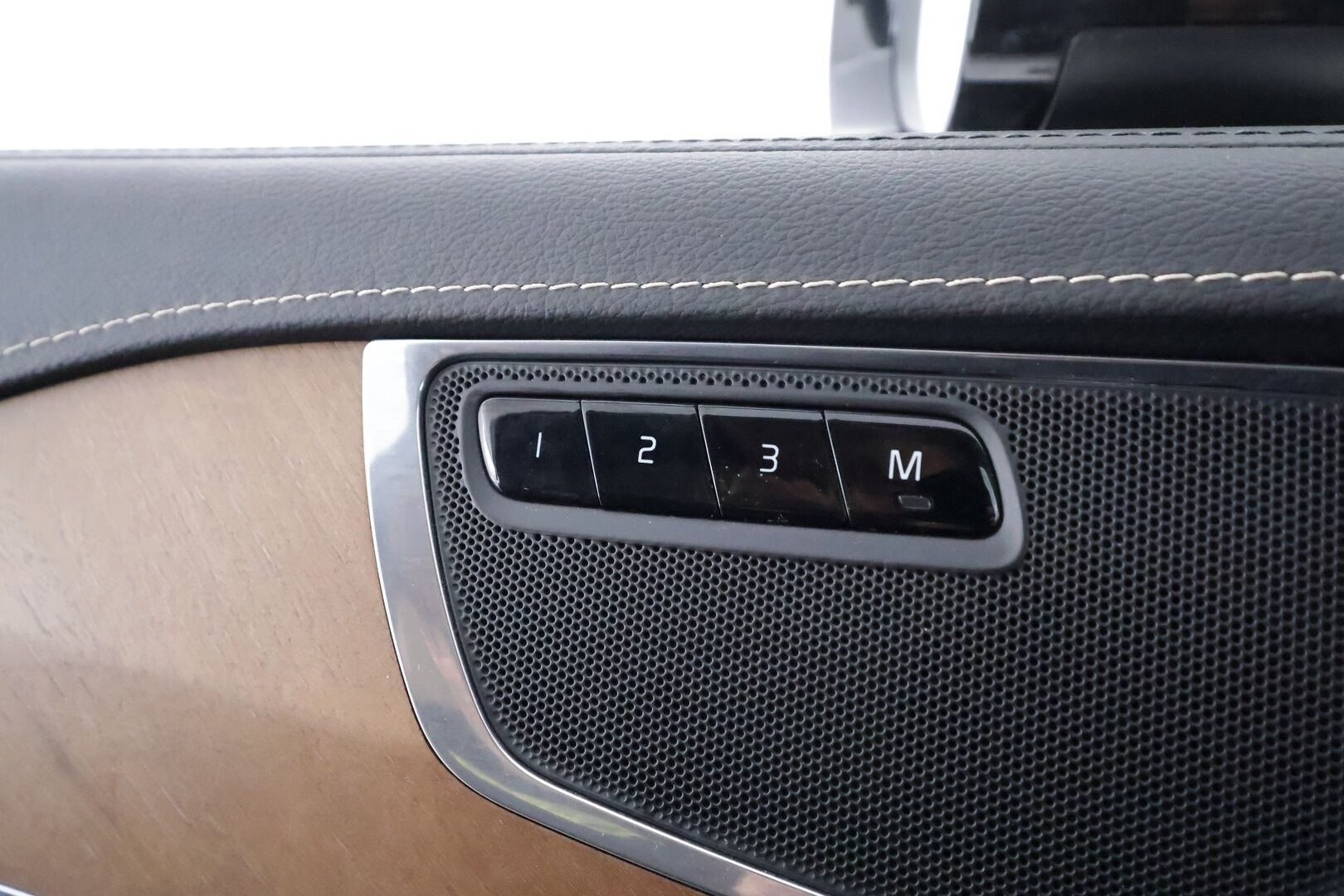 Volvo XC90 2019 T8 TwE AWD Inscription aut - | Pilot assist | Webasto | Koukku | Full-LED | Muistipenkit | Panorama | High Performance audio | Sporttinahat | P.Kamera | Kahdet Renkaat |