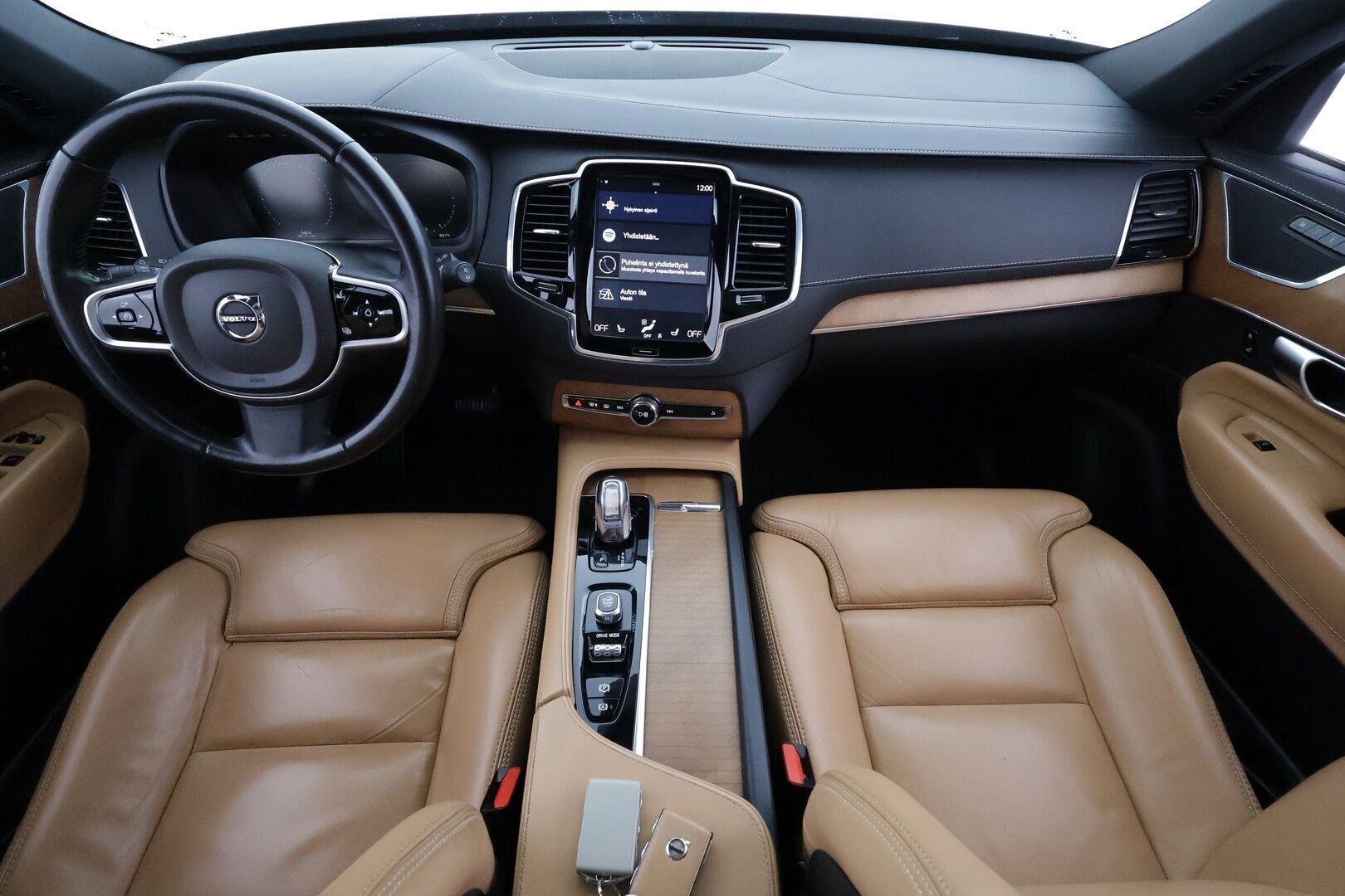 Volvo XC90 2019 T8 TwE AWD Inscription aut - | Pilot assist | Webasto | Koukku | Full-LED | Muistipenkit | Panorama | High Performance audio | Sporttinahat | P.Kamera | Kahdet Renkaat |