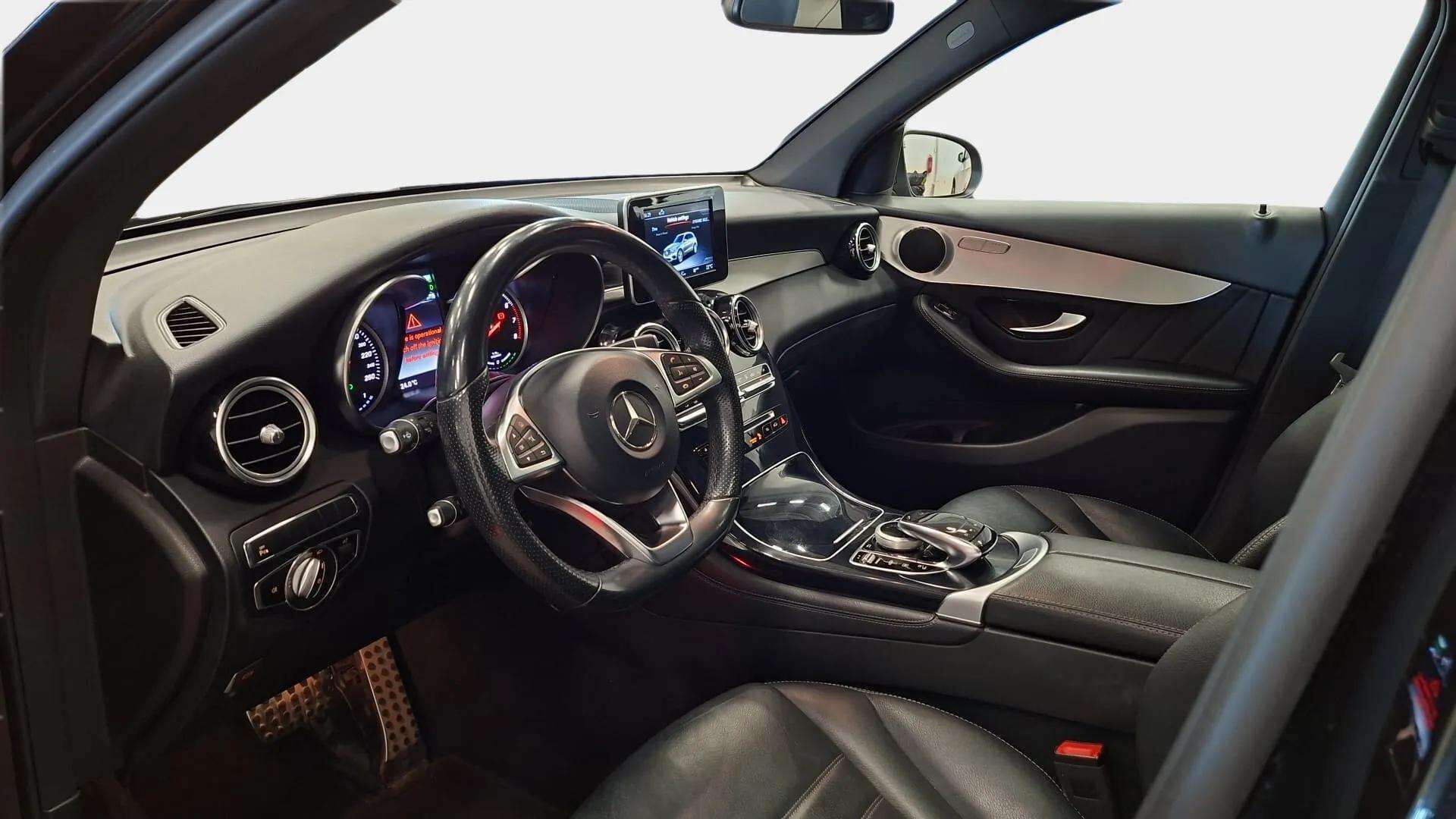 Mercedes-Benz GLC 2018 350 e 4Matic A Premium Business AMG
