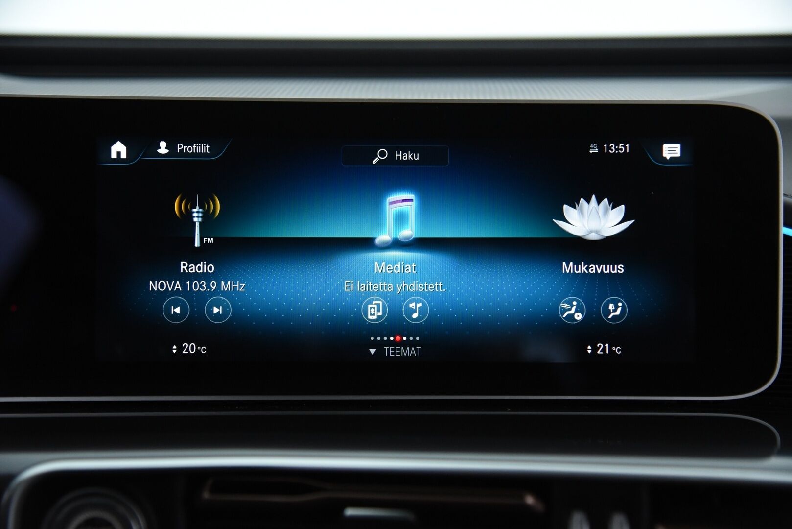 Mercedes-Benz EQC 2019 400 4Matic AMG / Distronic+ / Vetokoukku / Panorama / Lämpöpumppu / Muistipenkit / HUD / IHC+ / P-Kamera - Kattoluukku / Merkkihuollettu / Keyless / Ambient / Apple&Android