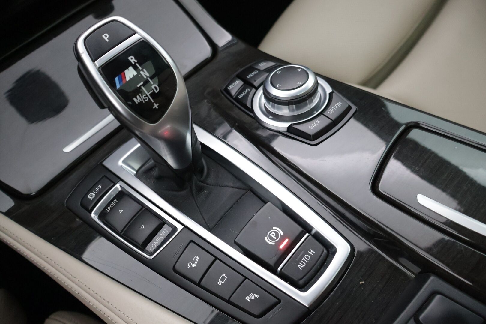 BMW 550 2013 F11 Touring M550d Sport A xDrive - ** JÄÄTÄVILLÄ VARUSTEILLA OLEVA M550d **