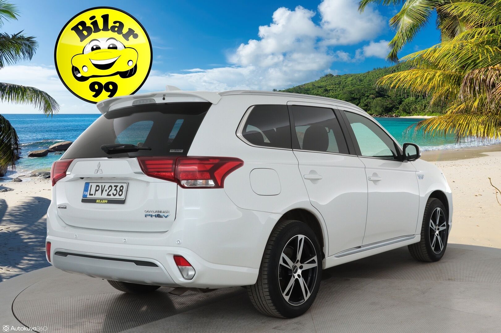 Mitsubishi Outlander PHEV 2019 PHEV Business X 4WD **Merkkihuollettu / Koukku / LED / BLIS / 360 Kamera / Keyless / Nahkasisusta / Kahdet renkaat**