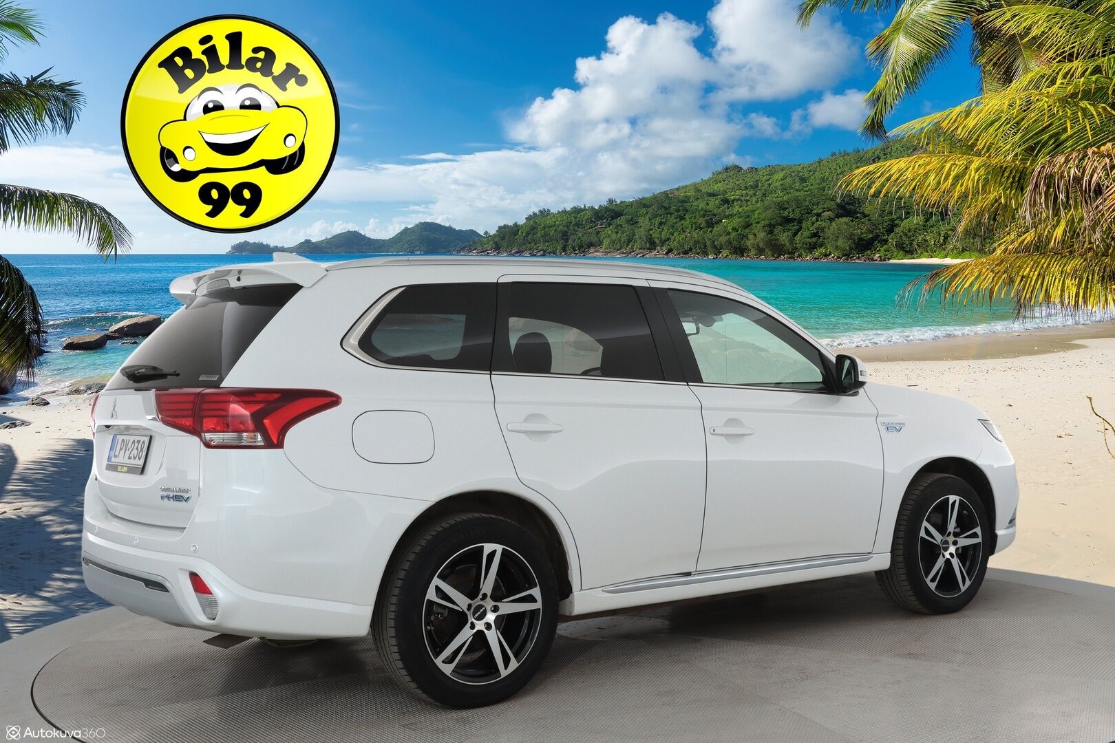 Mitsubishi Outlander PHEV 2019 PHEV Business X 4WD **Merkkihuollettu / Koukku / LED / BLIS / 360 Kamera / Keyless / Nahkasisusta / Kahdet renkaat**
