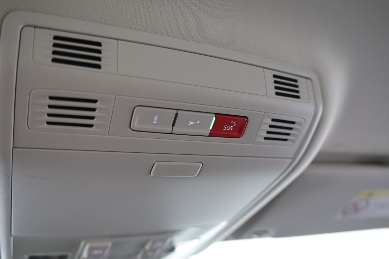 Volkswagen Passat 2019 Variant GTE Plug-In Hybrid 160 kW (218 hv) DSG-automaatti - Siisti yksilö / Vetokoukku / Osittain Sähkösäätöinen ergoComfort - HULLUT AVAJAISHULINAT KORKOTARJOUS 3,29 %