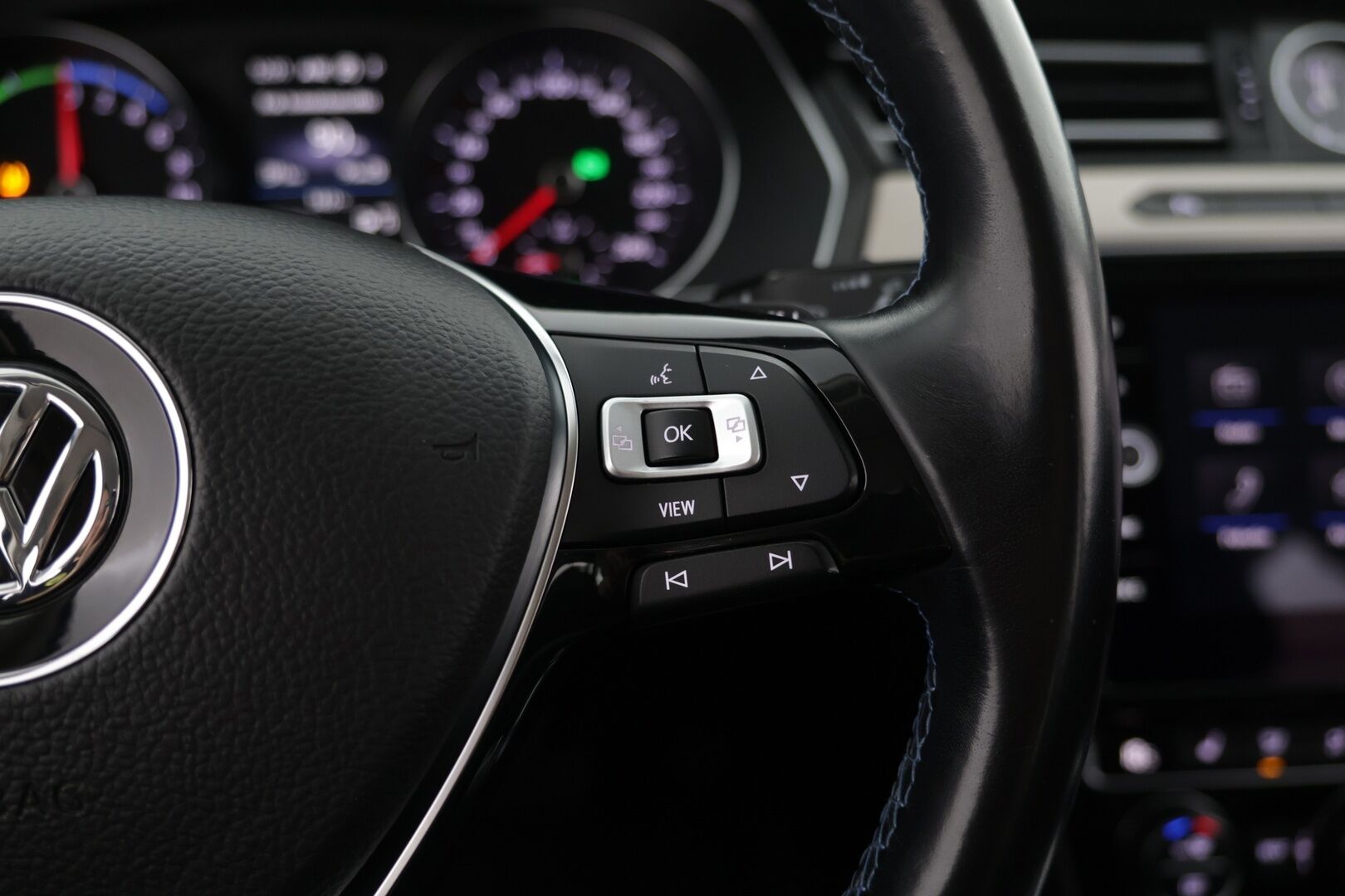 Volkswagen Passat 2019 Variant GTE Plug-In Hybrid 160 kW (218 hv) DSG-automaatti - Siisti yksilö / Vetokoukku / Osittain Sähkösäätöinen ergoComfort - HULLUT AVAJAISHULINAT KORKOTARJOUS 3,29 %