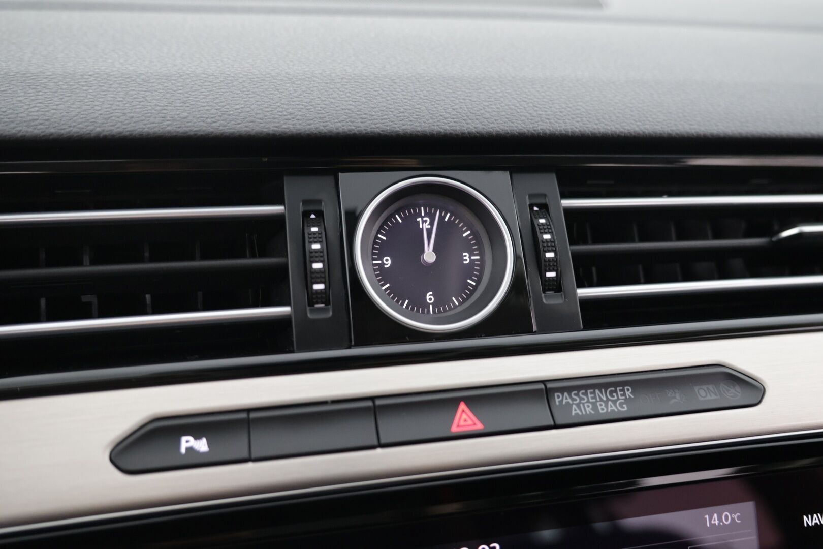 Volkswagen Passat 2019 Variant GTE Plug-In Hybrid 160 kW (218 hv) DSG-automaatti - Siisti yksilö / Vetokoukku / Osittain Sähkösäätöinen ergoComfort - HULLUT AVAJAISHULINAT KORKOTARJOUS 3,29 %