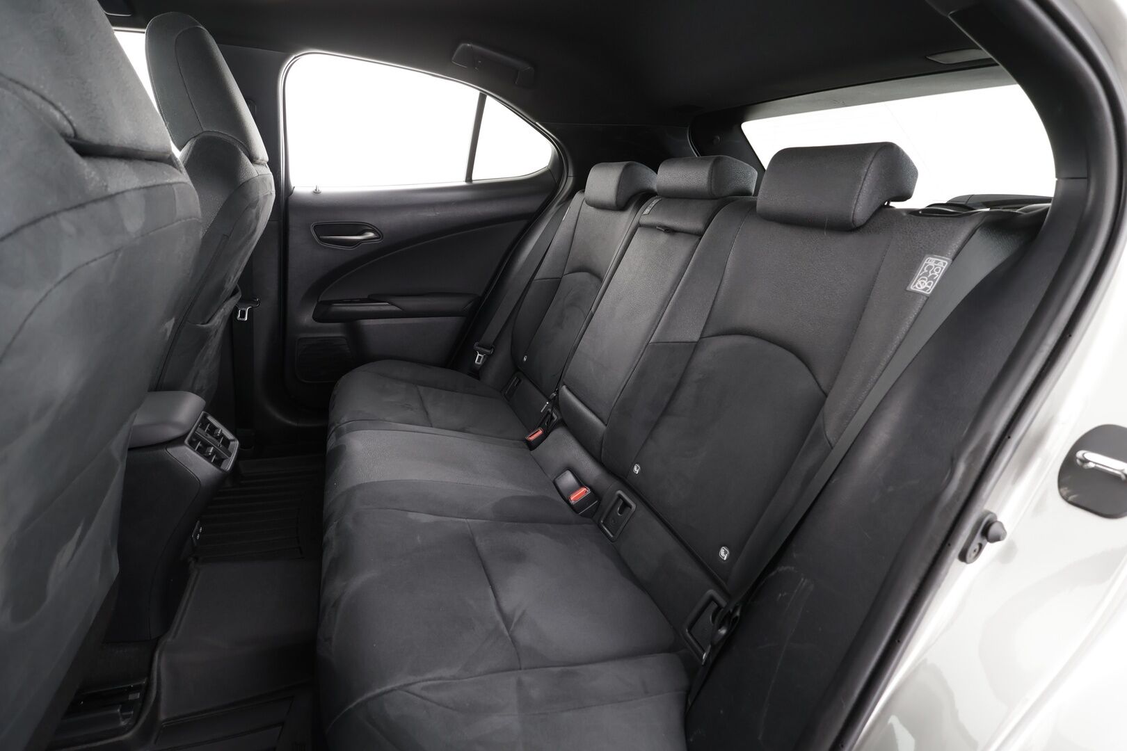 Lexus UX 2021 250h Comfort Technology Plus Edition * ACC / P.kamera / LED / Navi / KeylessGo * - Suomi-auto / Kahdet renkaat aluvanteilla - Osta nyt, maksa vasta ensi vuonna