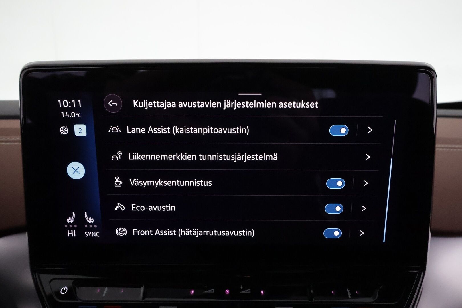 Volkswagen ID.4 2022 Pro Performance Business 150 kW **ILP / ACC / Matrix-LED / P.kamera / Kaistavahti / Navi / Nahka-Alcantara / KeylessGO** - 3,99 % KORKOTARJOUS TÄHÄN AUTOON 21.9. ASTI! - 1-om Suomi-auto / 2x Latauskaapelit / Kahdet Renkaat / Merkkihuollettu!