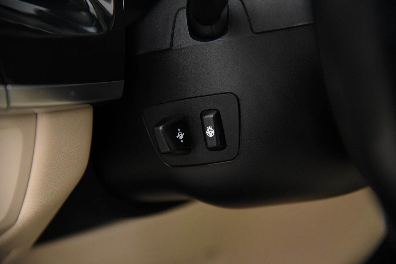 BMW X5 2015 F15 xDrive35d A * H/K / HUD / Comfort-penkit / P-kamera / Koukku / Panorama * - Adapt. Xenon / Comfort access / Ilmastoidut istuimet / Prof.navi - HULLUT AVAJAISHULINAT KORKOTARJOUS 3,29 %