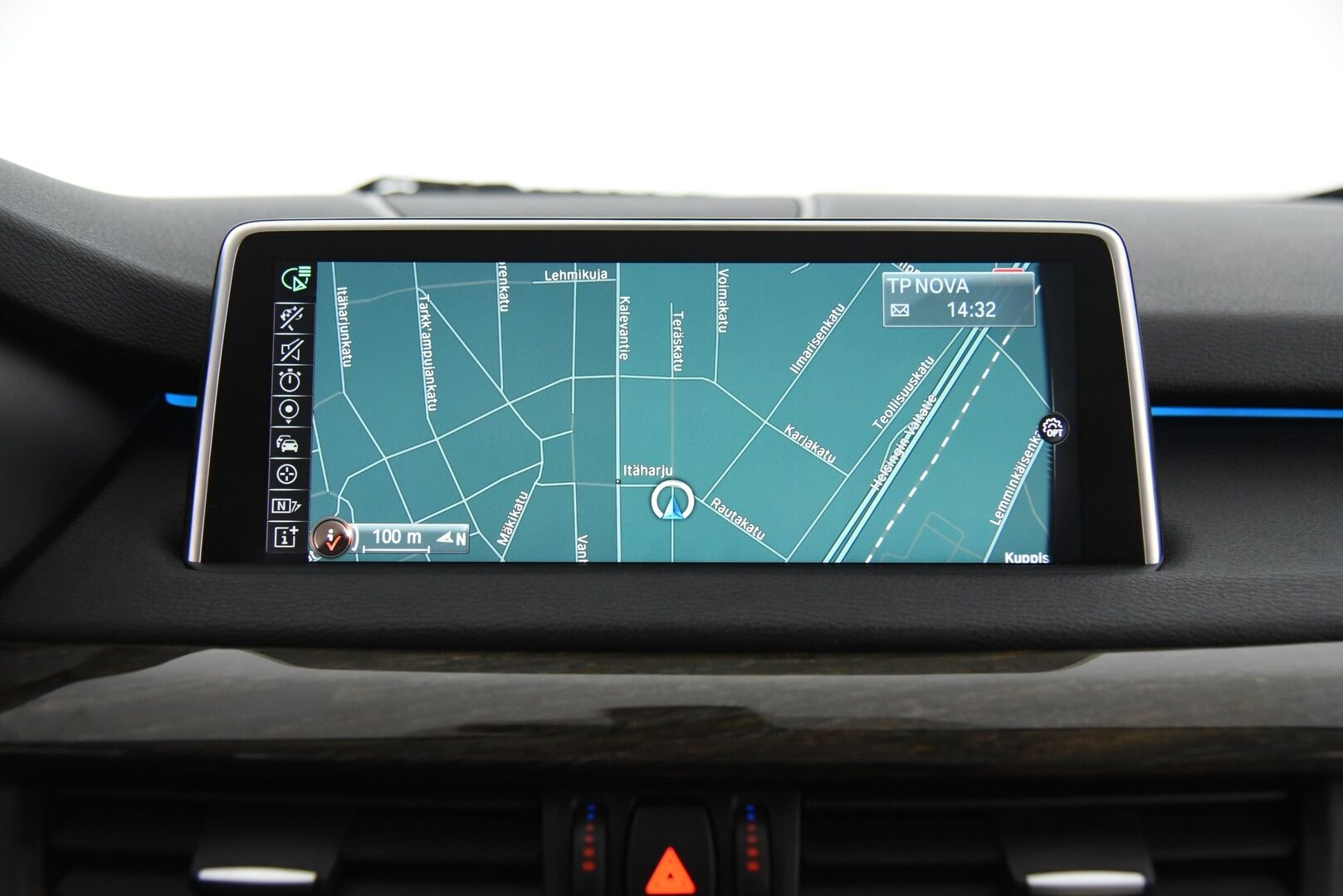 BMW X5 2015 F15 xDrive35d A * H/K / HUD / Comfort-penkit / P-kamera / Koukku / Panorama * - Adapt. Xenon / Comfort access / Ilmastoidut istuimet / Prof.navi - HULLUT AVAJAISHULINAT KORKOTARJOUS 3,29 %