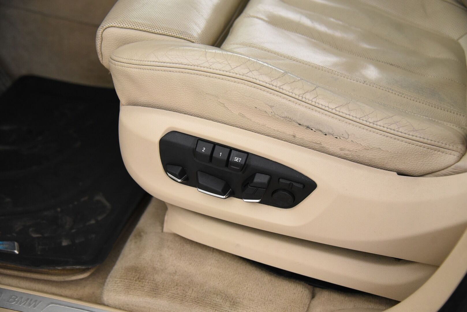 BMW X5 2015 F15 xDrive35d A * H/K / HUD / Comfort-penkit / P-kamera / Koukku / Panorama * - Adapt. Xenon / Comfort access / Ilmastoidut istuimet / Prof.navi - HULLUT AVAJAISHULINAT KORKOTARJOUS 3,29 %