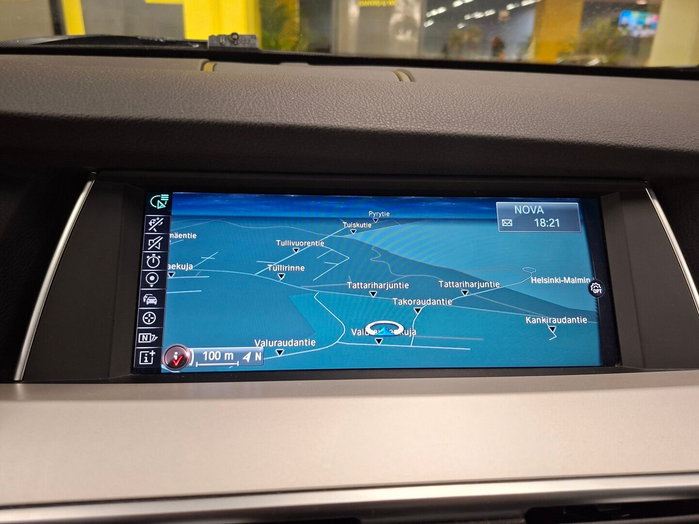 BMW 530 Gran Turismo 2016 F07 Gran Turismo 530d A xDrive * Driving Assistat Plus / Digimittaristo / Imuovet / HUD / BLIS / Hifit / Muistipenkit * -  LCI /Adapt. Cruise / Kaistavahti / Comfort Penkit / Adapt. LED / Huippuvarusteltu! / 2x Renkaat & Vanteet