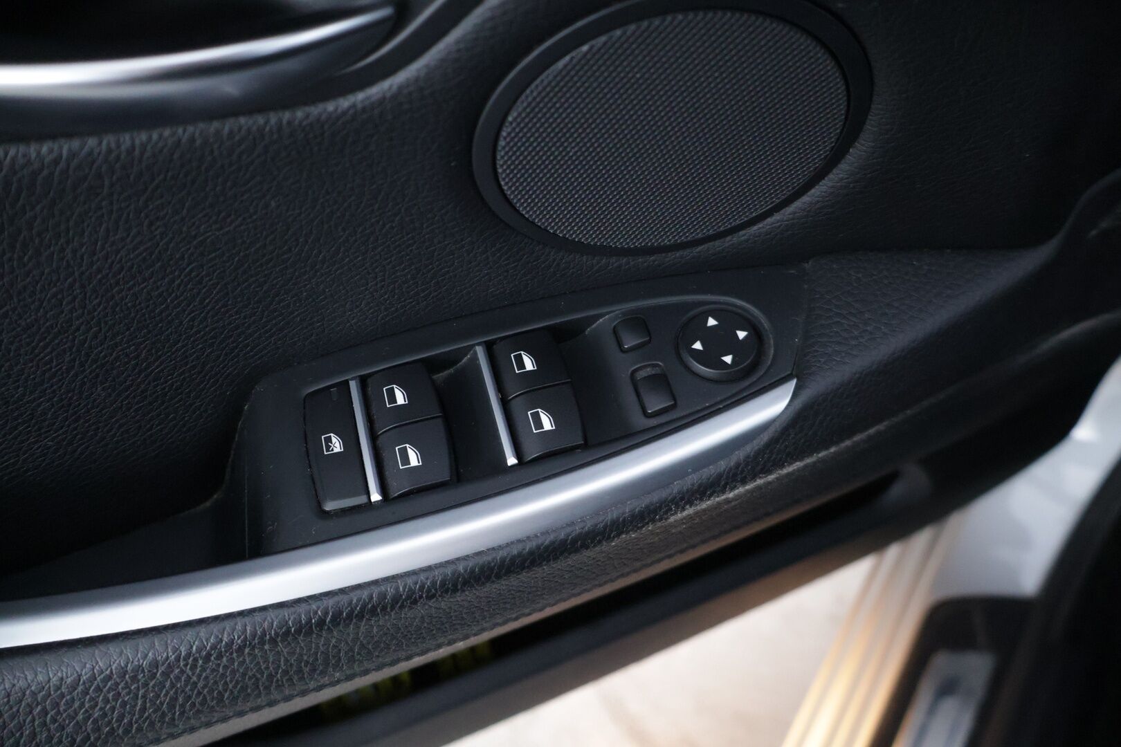 BMW 530 Gran Turismo 2016 F07 Gran Turismo 530d A xDrive * Driving Assistat Plus / Digimittaristo / Imuovet / HUD / BLIS / Hifit / Muistipenkit * - LCI /Adapt. Cruise / Kaistavahti / Comfort Penkit / Adapt. LED / Huippuvarusteltu! / 2x Renkaat & Vanteet - HULLUT JOULUT KORKOTARJOUS 2,49% 