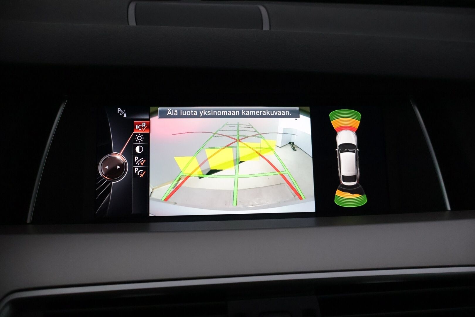 BMW 530 Gran Turismo 2016 F07 Gran Turismo 530d A xDrive * Driving Assistat Plus / Digimittaristo / Imuovet / HUD / BLIS / Hifit / Muistipenkit * - LCI /Adapt. Cruise / Kaistavahti / Comfort Penkit / Adapt. LED / Huippuvarusteltu! / 2x Renkaat & Vanteet - HULLUT JOULUT KORKOTARJOUS 2,49% 