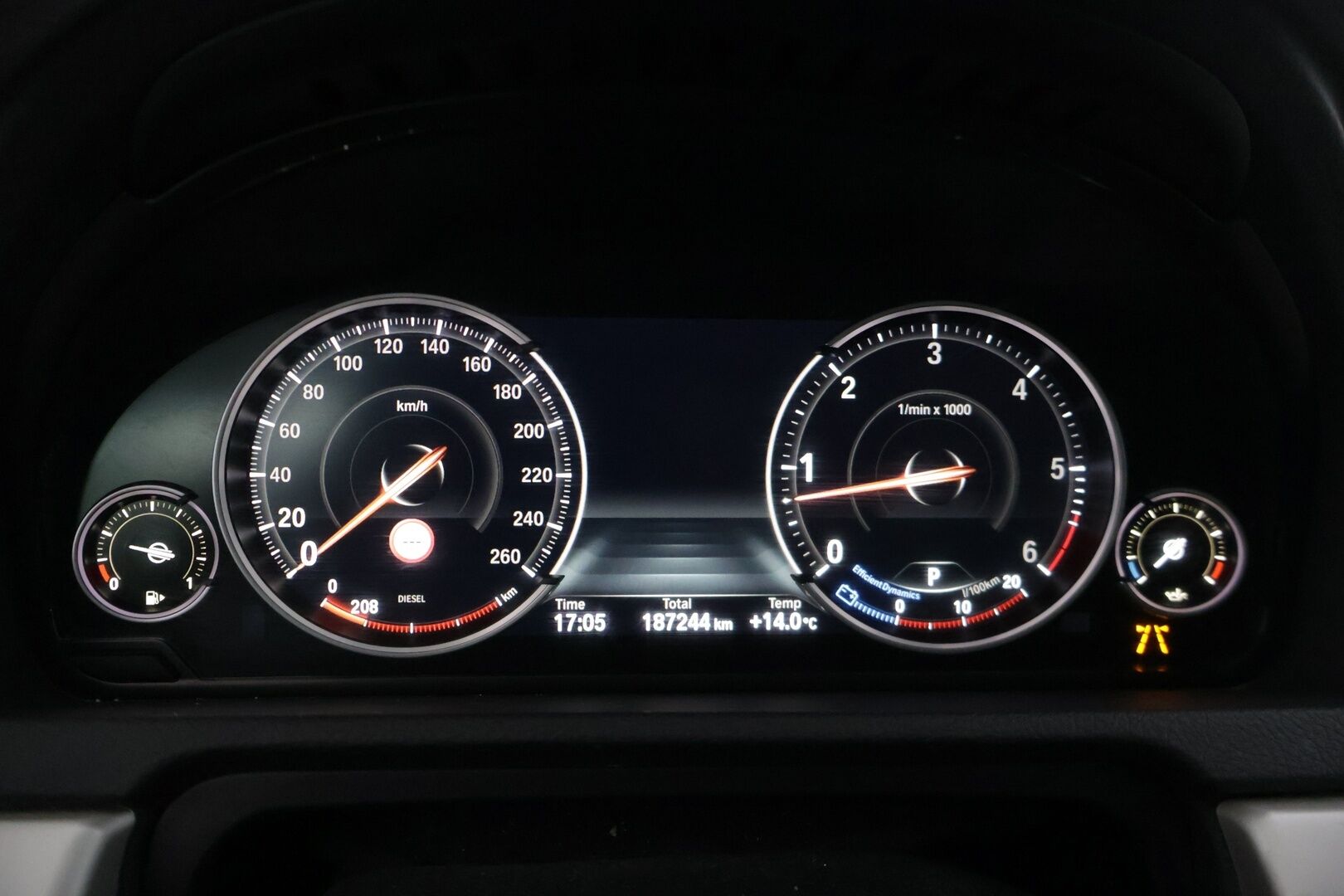 BMW 530 Gran Turismo 2016 F07 Gran Turismo 530d A xDrive * Driving Assistat Plus / Digimittaristo / Imuovet / HUD / BLIS / Hifit / Muistipenkit * - LCI /Adapt. Cruise / Kaistavahti / Comfort Penkit / Adapt. LED / Huippuvarusteltu! / 2x Renkaat & Vanteet - HULLUT JOULUT KORKOTARJOUS 2,49% 