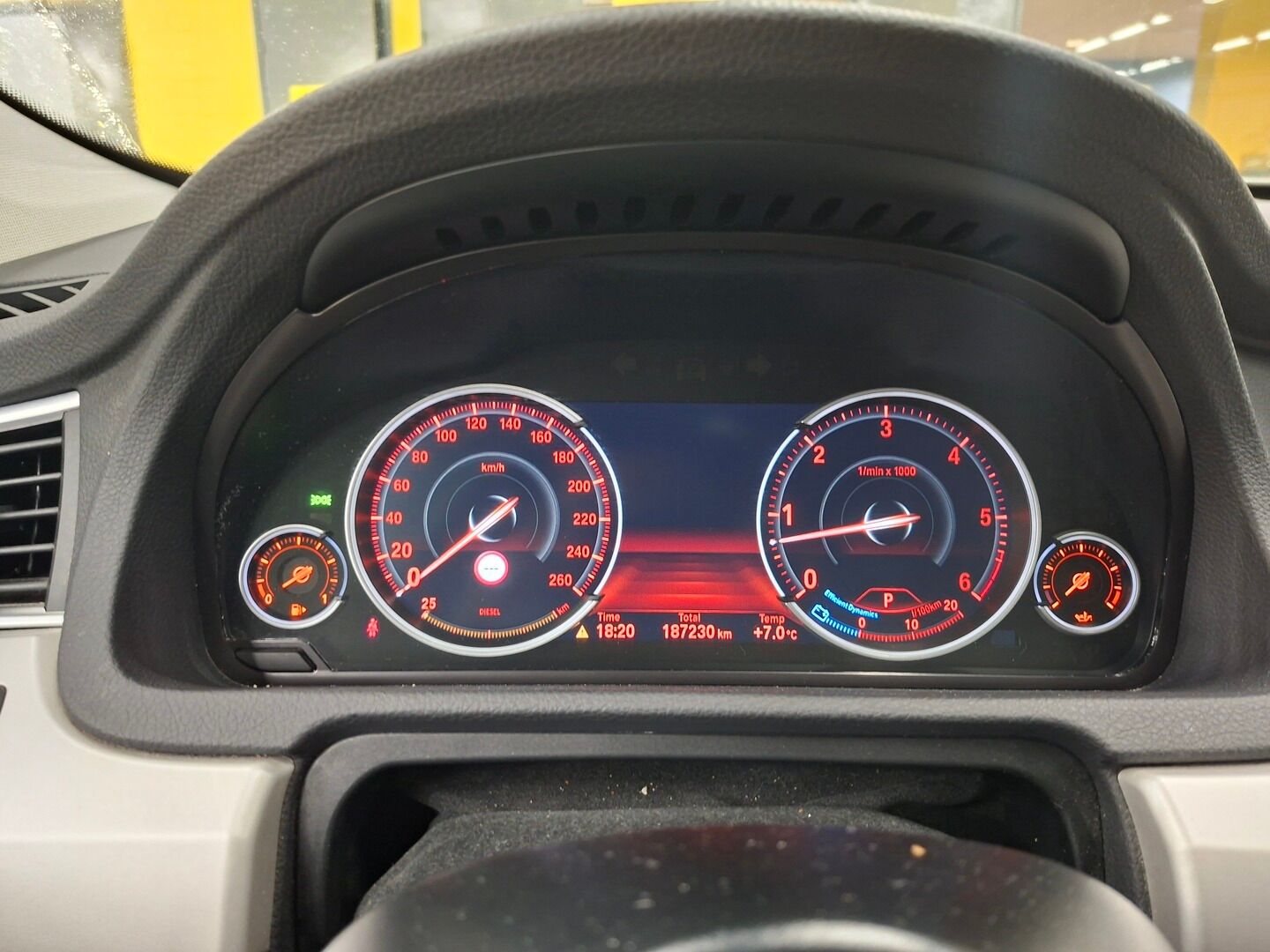 BMW 530 Gran Turismo 2016 F07 Gran Turismo 530d A xDrive * Driving Assistat Plus / Digimittaristo / Imuovet / HUD / BLIS / Hifit / Muistipenkit * -  LCI /Adapt. Cruise / Kaistavahti / Comfort Penkit / Adapt. LED / Huippuvarusteltu! / 2x Renkaat & Vanteet