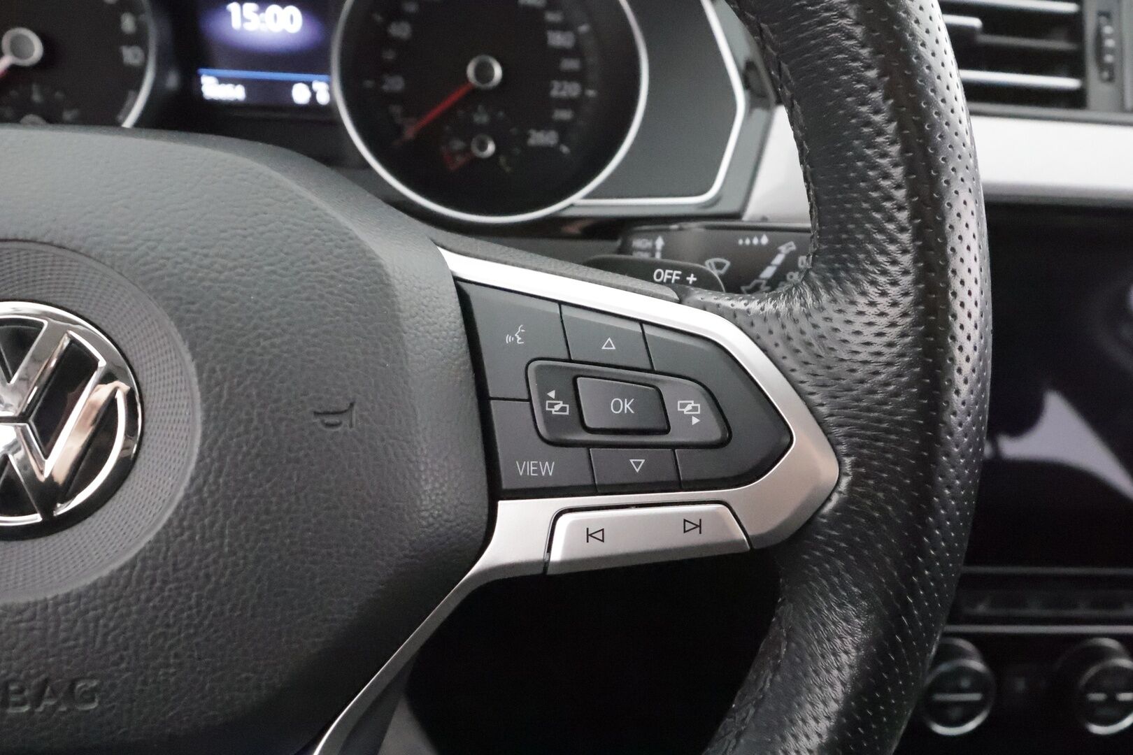 Volkswagen Passat 2020 Variant GTE Plug-In Hybrid 160 kW DSG - | Webasto | Koukku | ACC | LED | P.Kamera | Nahka-Alcantara | Navi | Kaistavahti | 2x Latauskaapelit | Merkkihuollot | Kahdet renkaat |