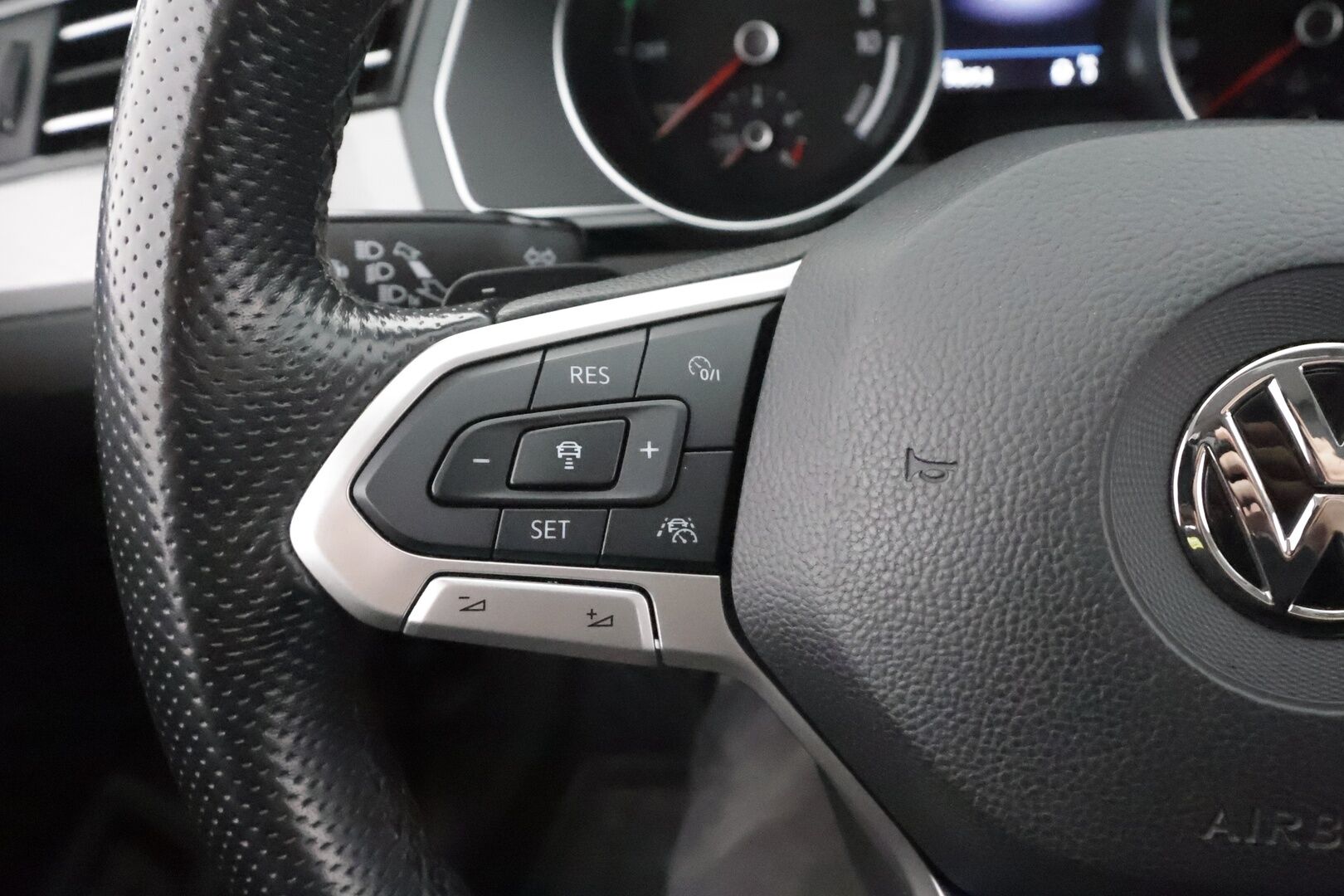 Volkswagen Passat 2020 Variant GTE Plug-In Hybrid 160 kW DSG - | Webasto | Koukku | ACC | LED | P.Kamera | Nahka-Alcantara | Navi | Kaistavahti | 2x Latauskaapelit | Merkkihuollot | Kahdet renkaat |