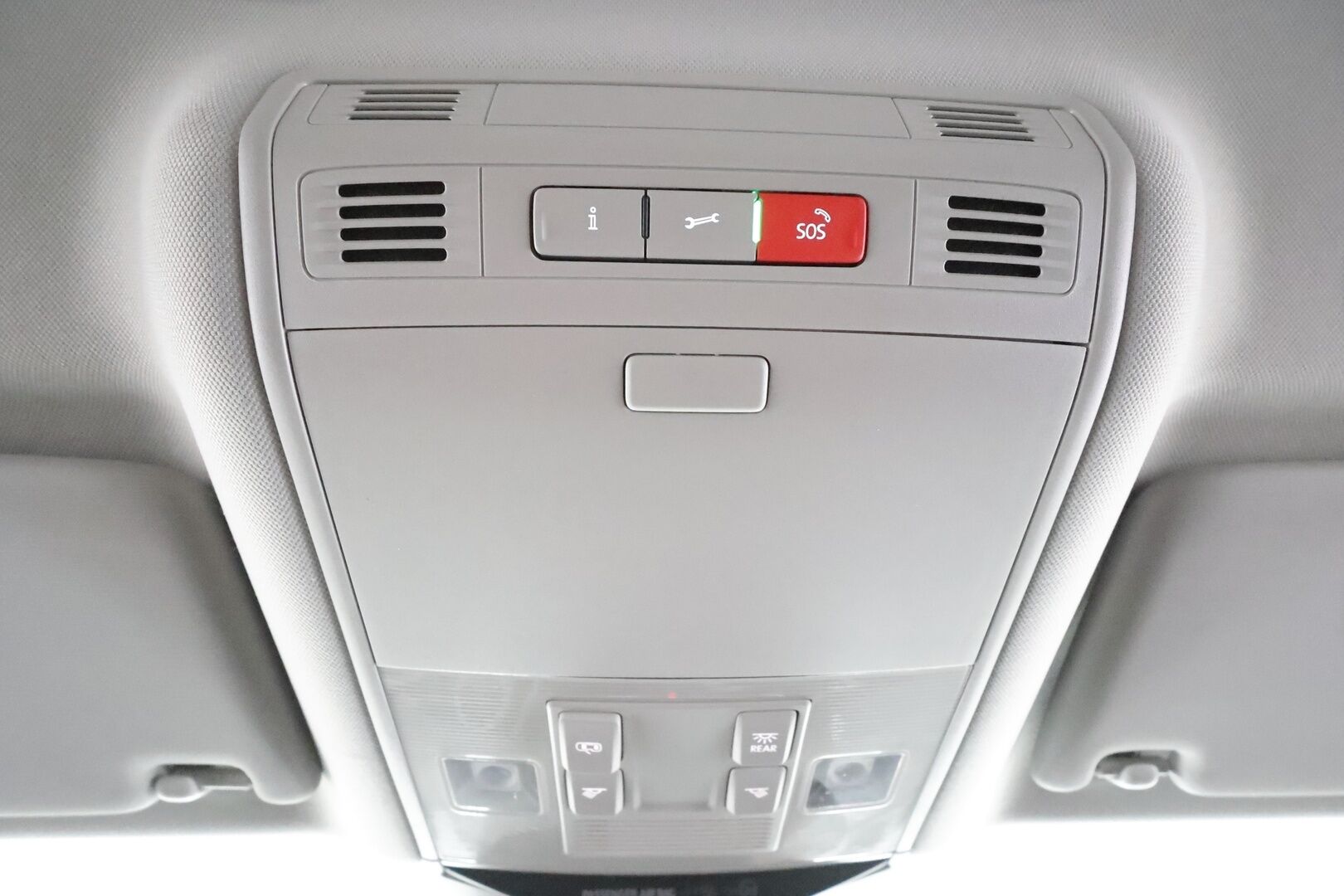 Volkswagen Passat 2020 Variant GTE Plug-In Hybrid 160 kW DSG - | Webasto | Koukku | ACC | LED | P.Kamera | Nahka-Alcantara | Navi | Kaistavahti | 2x Latauskaapelit | Merkkihuollot | Kahdet renkaat |