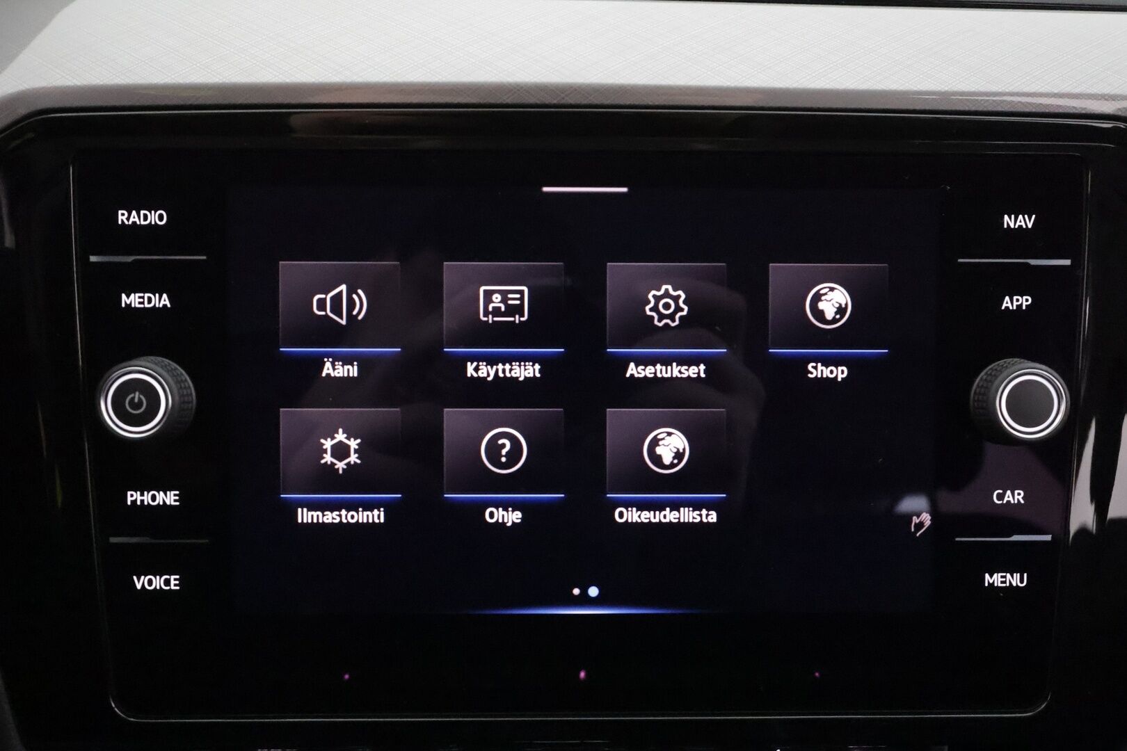 Volkswagen Passat 2020 Variant GTE Plug-In Hybrid 160 kW DSG - | Webasto | Koukku | ACC | LED | P.Kamera | Nahka-Alcantara | Navi | Kaistavahti | 2x Latauskaapelit | Merkkihuollot | Kahdet renkaat |