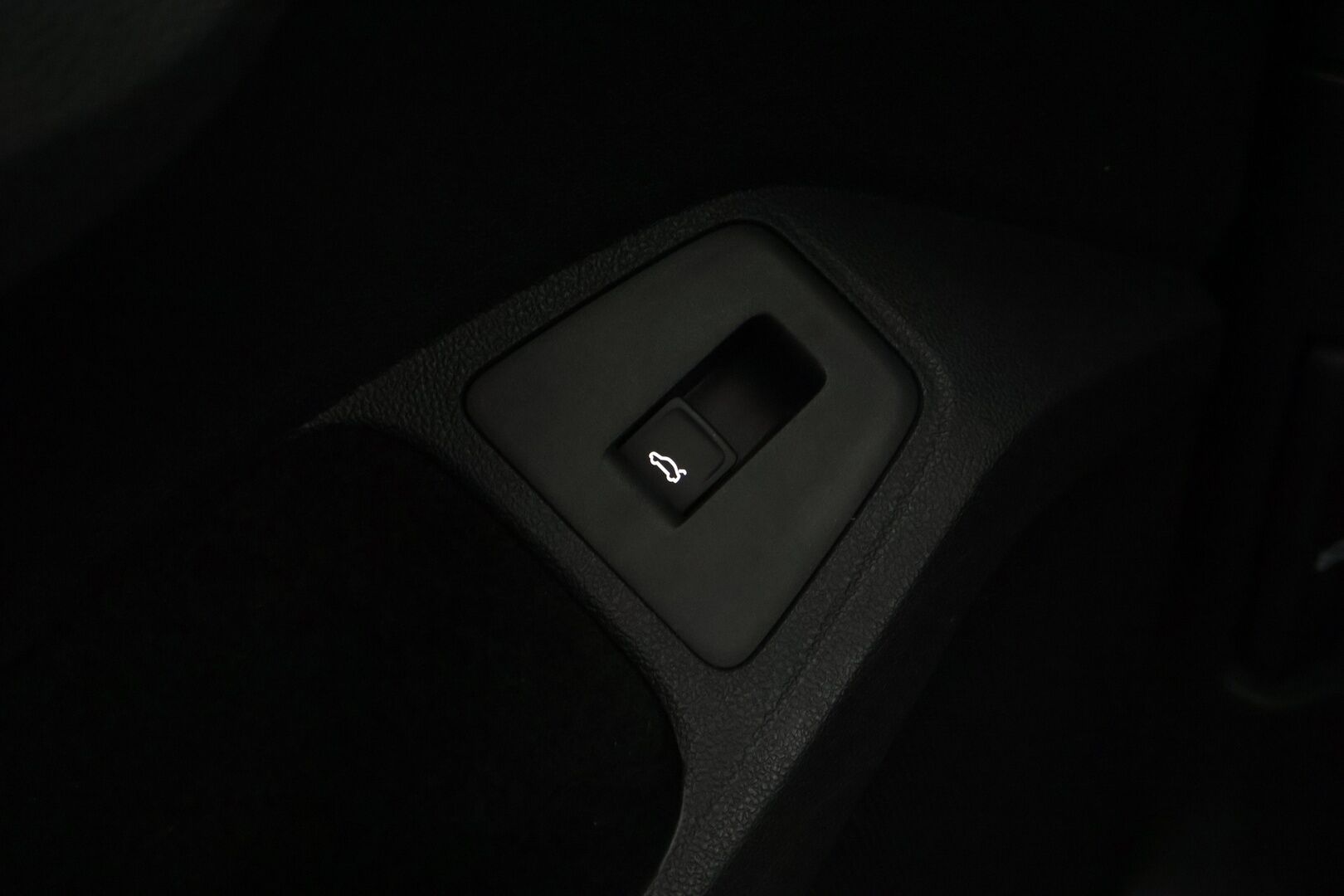 Volkswagen Tiguan 2021 Style 2,0 TDI SCR 110 kW 4MOTION DSG-automaatti - *Webasto / Adapt. vakkari / Blis / Lane assist / Koukku / P.kamera!*