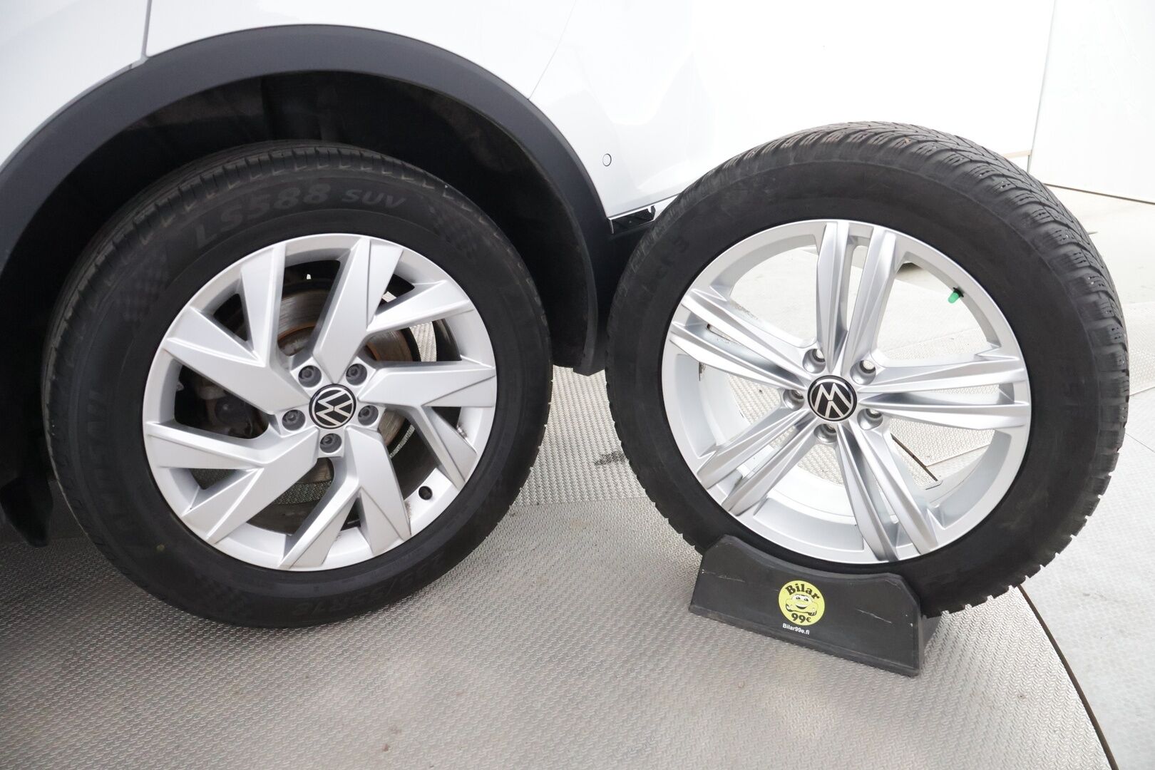 Volkswagen Tiguan 2021 Style 2,0 TDI SCR 110 kW 4MOTION DSG-automaatti - *Webasto / Adapt. vakkari / Blis / Lane assist / Koukku / P.kamera!*