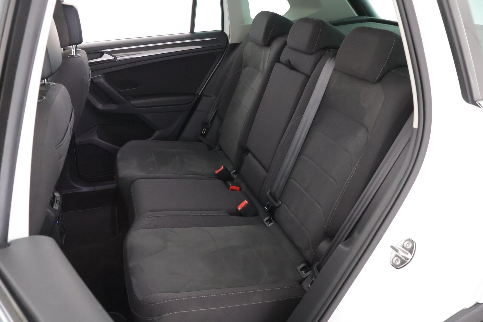Volkswagen Tiguan 2021 Style 2,0 TDI SCR 110 kW 4MOTION DSG-automaatti - *Webasto / Adapt. vakkari / Blis / Lane assist / Koukku / P.kamera!*